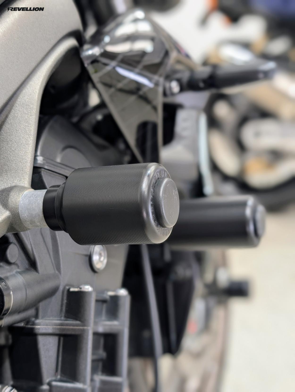 Triumph Street Triple 765 765 RS Naked Petrol Manual X-ring Euro 5 (124 ps)