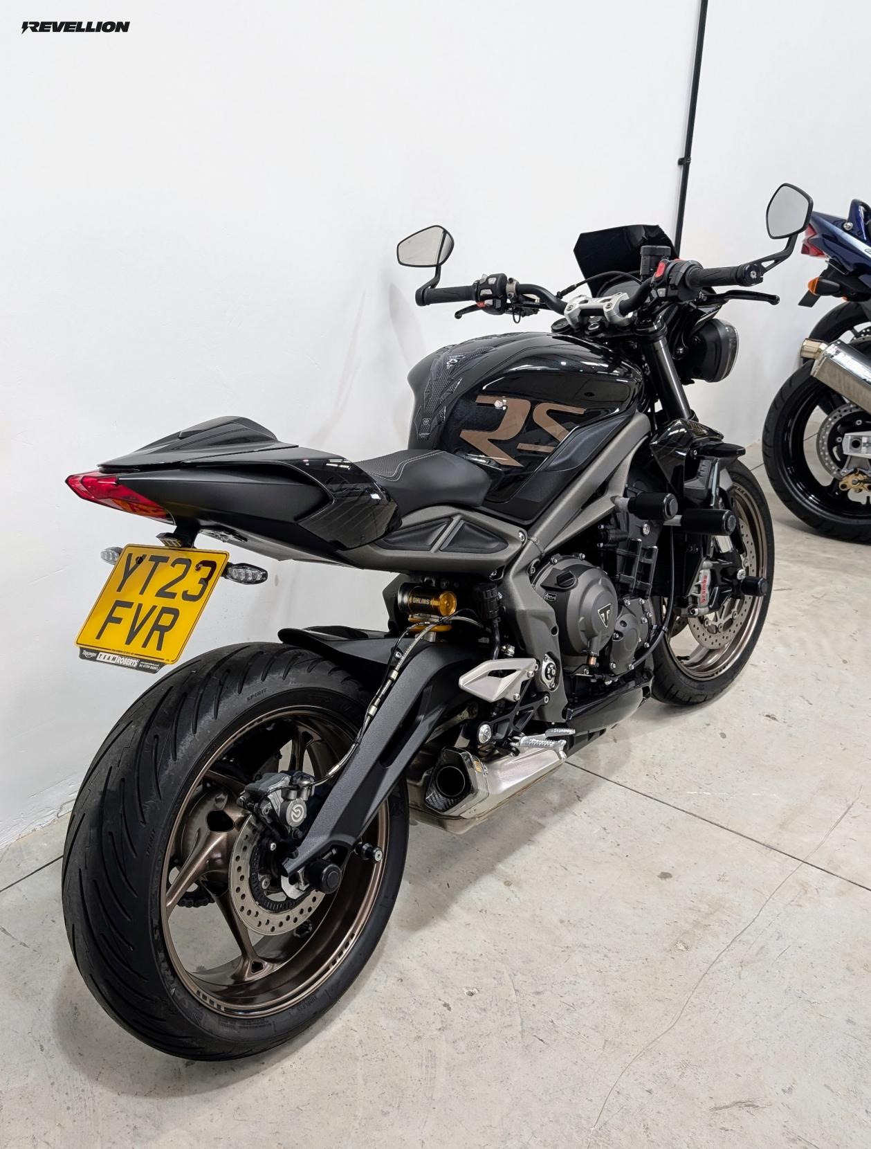 Triumph Street Triple 765 765 RS Naked Petrol Manual X-ring Euro 5 (124 ps)