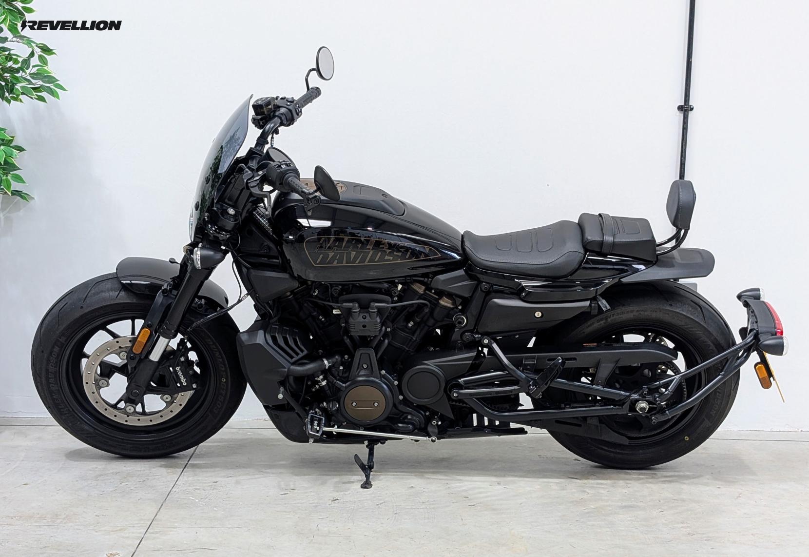Harley-Davidson Sportster 1250 Sportster S Custom Cruiser Petrol Manual Euro 5 (122 ps)