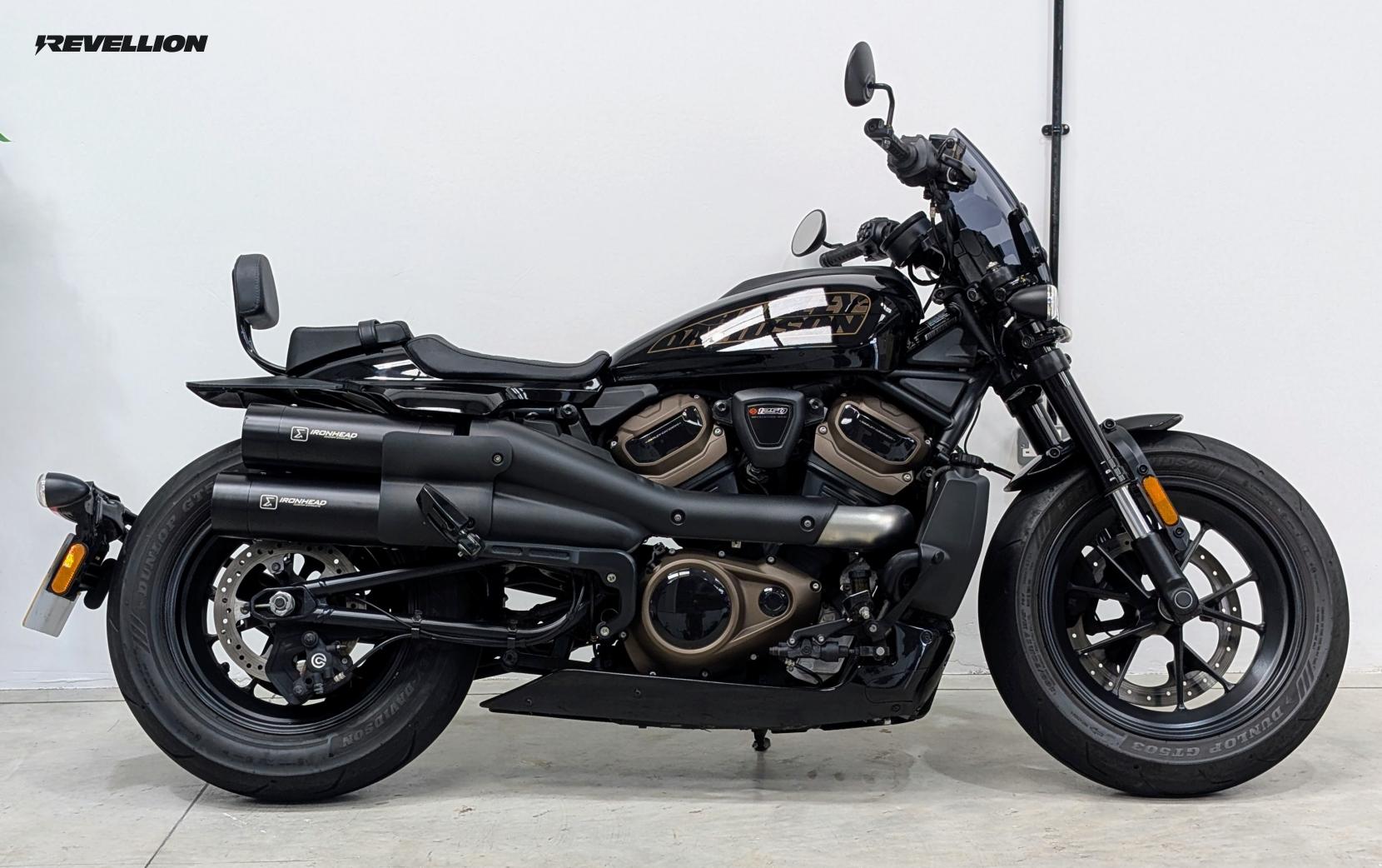 Harley-Davidson Sportster 1250 Sportster S Custom Cruiser Petrol Manual Euro 5 (122 ps)
