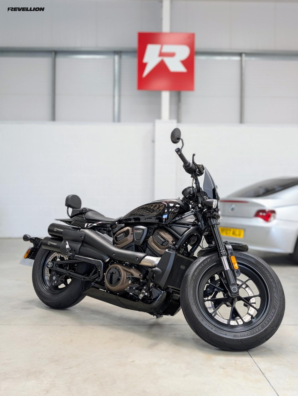 Harley-Davidson Sportster 1250 Sportster S Custom Cruiser Petrol Manual Euro 5 (122 ps)