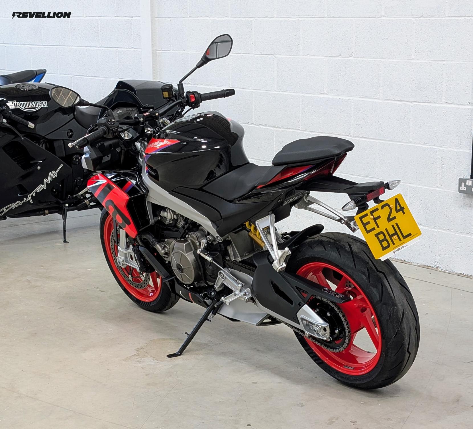 Aprilia Tuono 660 660 Factory Naked Petrol Manual Euro 5 (100 ps)
