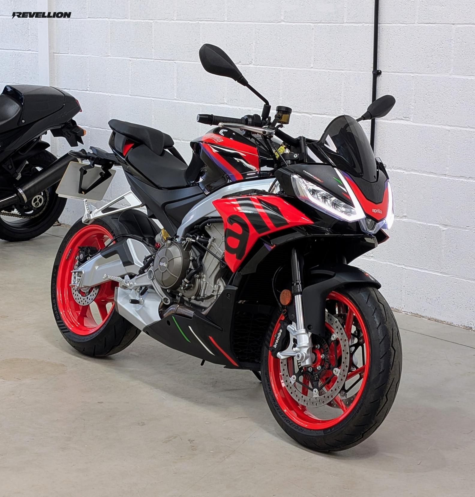 Aprilia Tuono 660 660 Factory Naked Petrol Manual Euro 5 (100 ps)