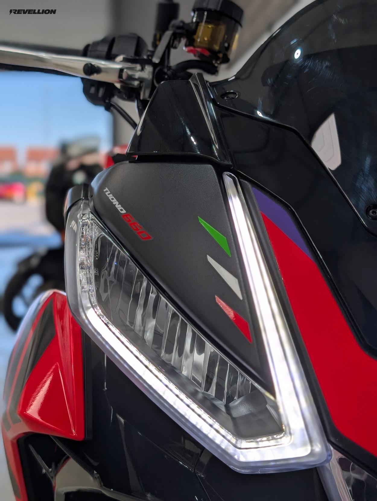 Aprilia Tuono 660 660 Factory Naked Petrol Manual Euro 5 (100 ps)