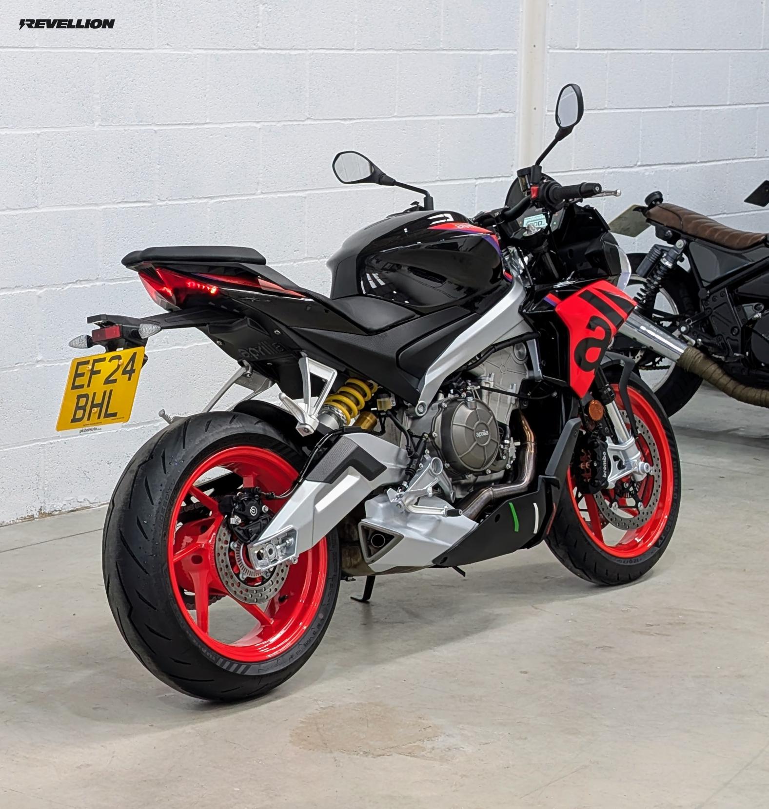 Aprilia Tuono 660 660 Factory Naked Petrol Manual Euro 5 (100 ps)