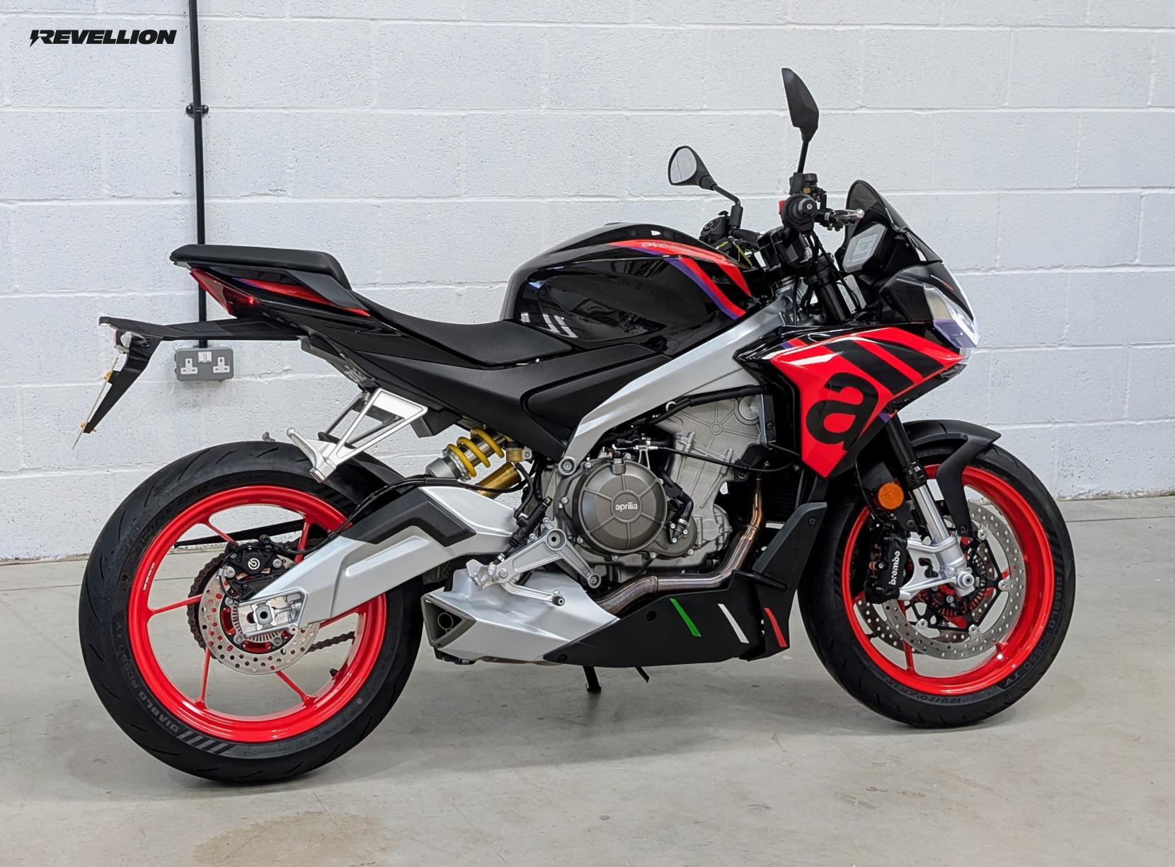 Aprilia Tuono 660 660 Factory Naked Petrol Manual Euro 5 (100 ps)