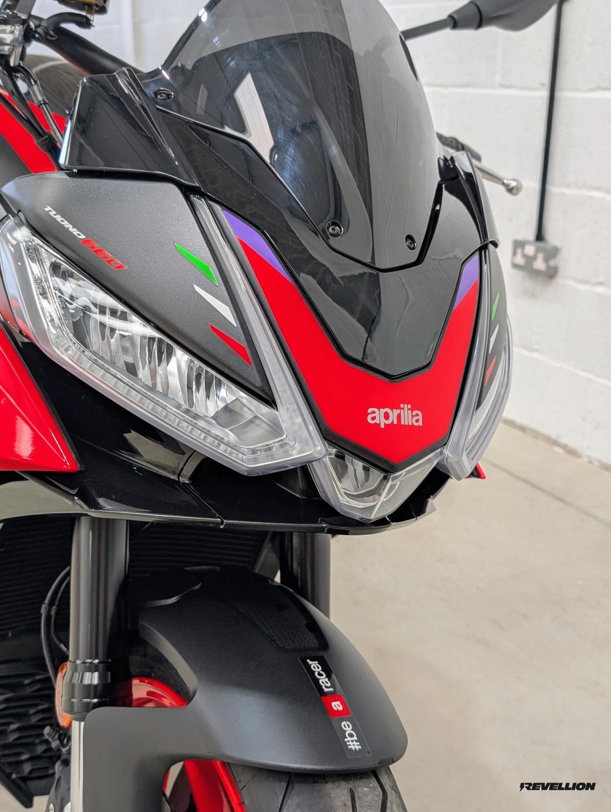 Aprilia Tuono 660 660 Factory Naked Petrol Manual Euro 5 (100 ps)
