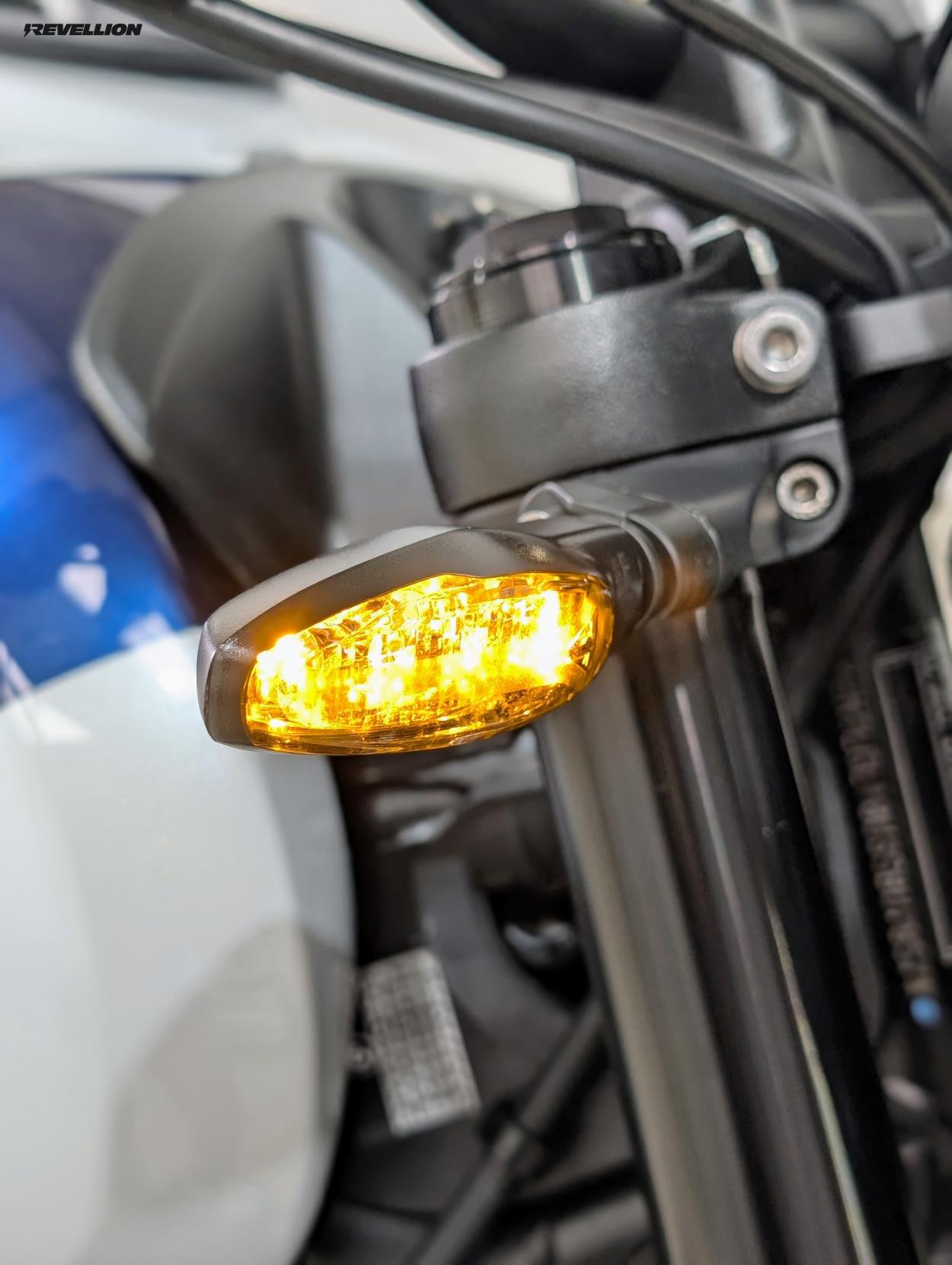 Triumph Trident 660 660 Triple Tribute Edition Roadster/Retro Petrol Manual X-Ring Euro 5 (82 ps)