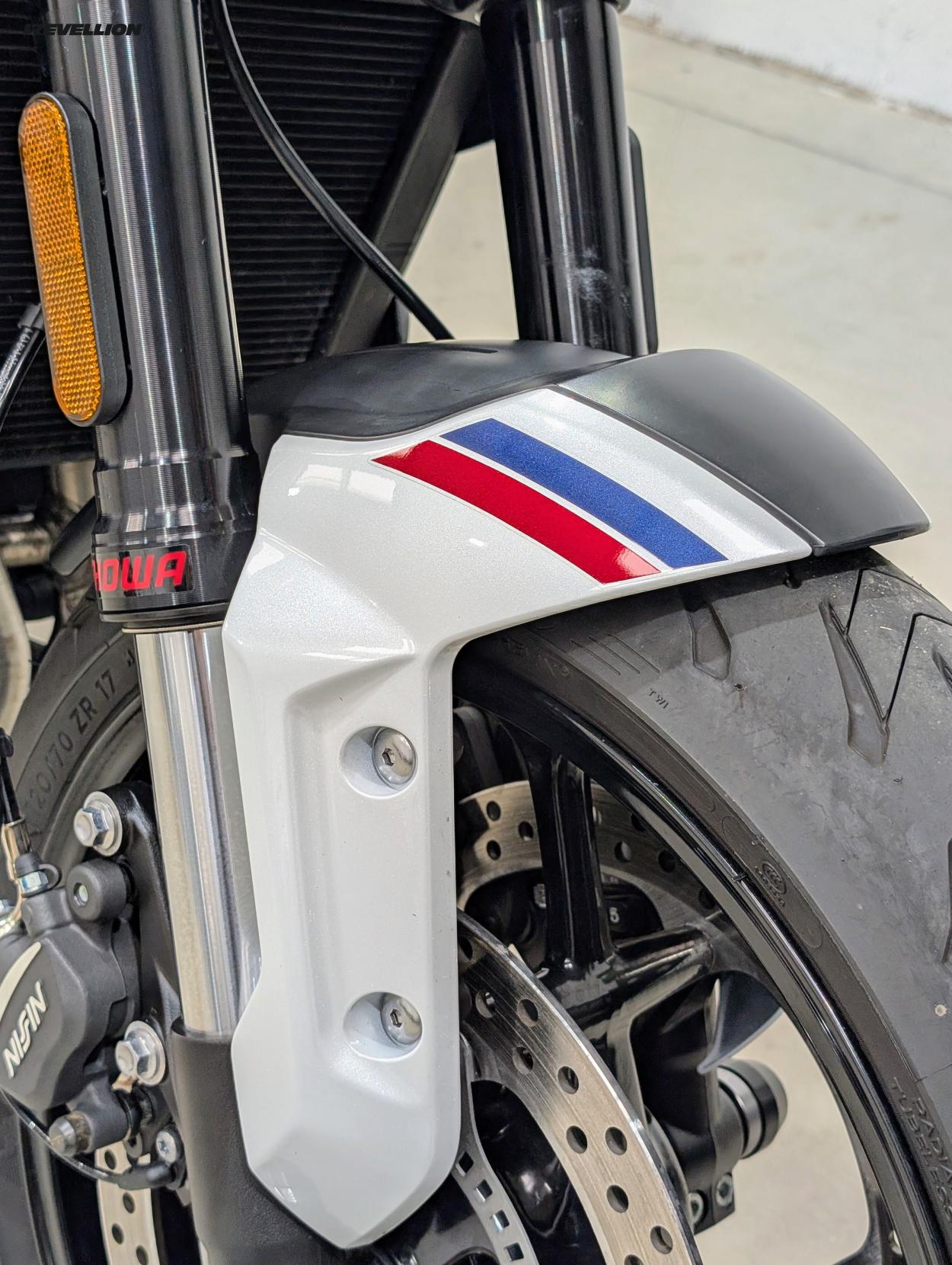 Triumph Trident 660 660 Triple Tribute Edition Roadster/Retro Petrol Manual X-Ring Euro 5 (82 ps)