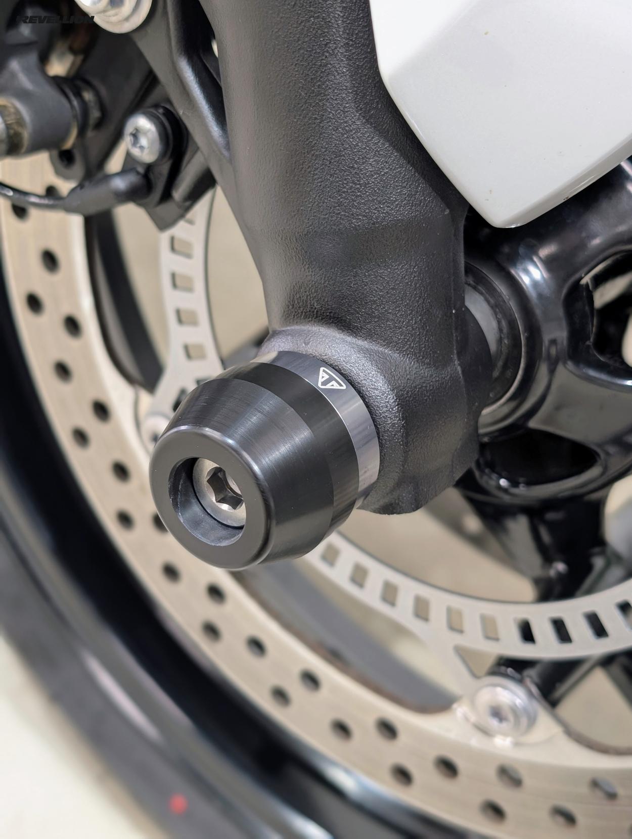 Triumph Trident 660 660 Triple Tribute Edition Roadster/Retro Petrol Manual X-Ring Euro 5 (82 ps)