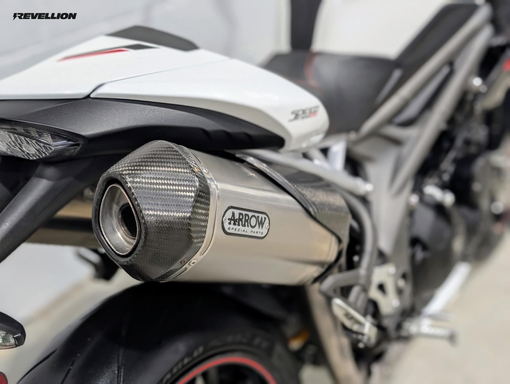 Triumph Speed Triple 1050 1050 RS Naked Petrol Manual Euro 4 (150 ps)