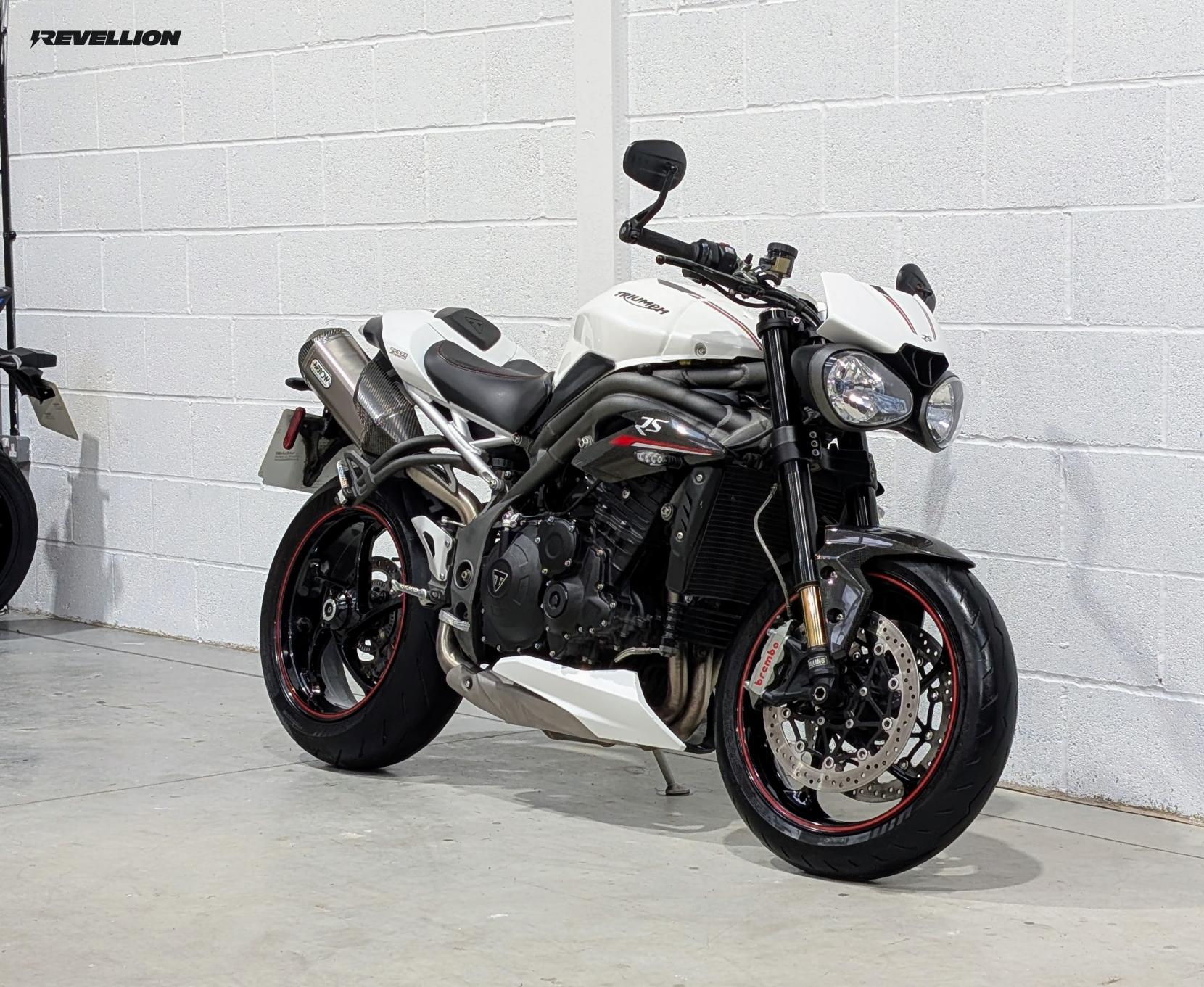 Triumph Speed Triple 1050 1050 RS Naked Petrol Manual Euro 4 (150 ps)