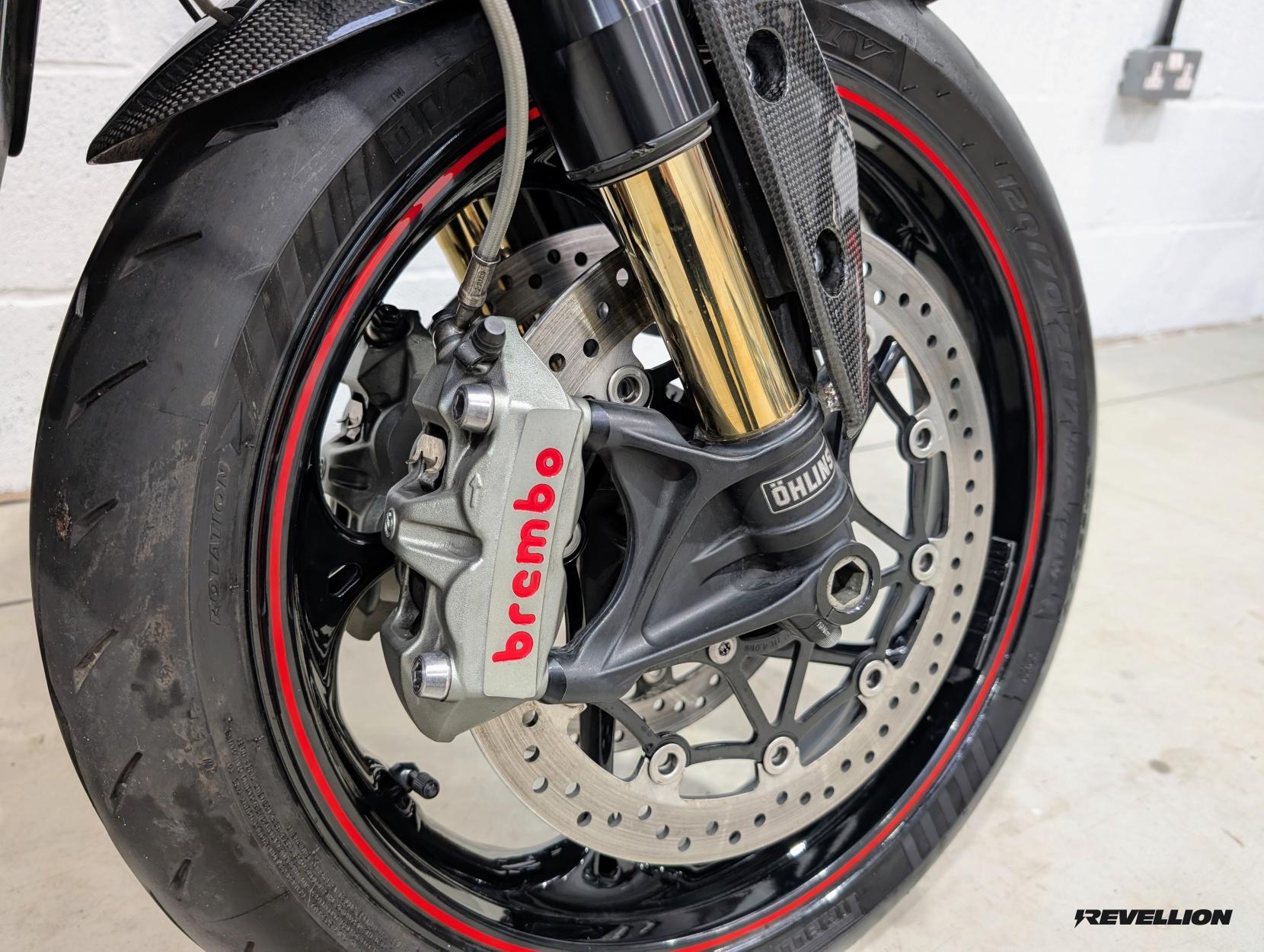 Triumph Speed Triple 1050 1050 RS Naked Petrol Manual Euro 4 (150 ps)