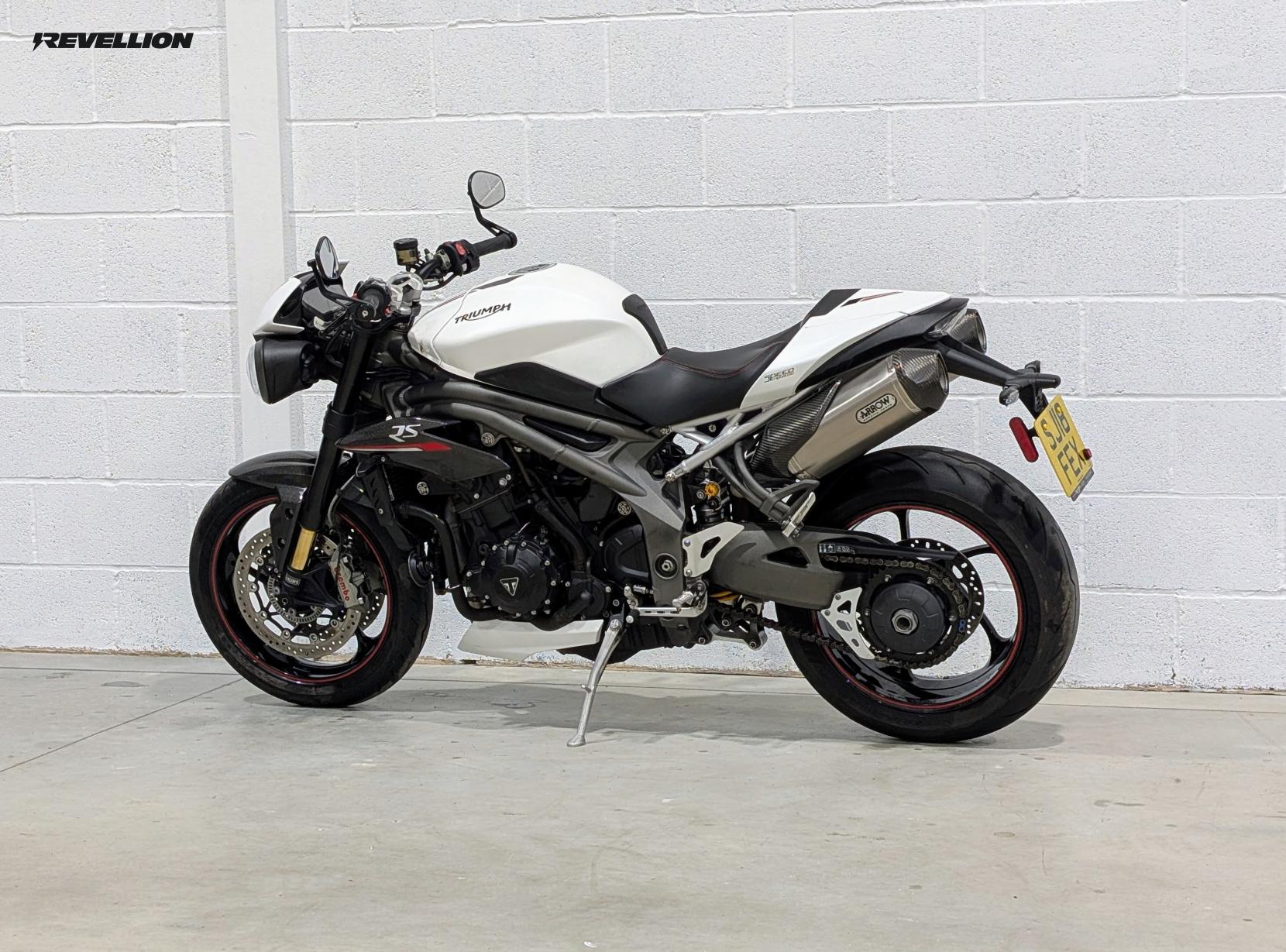 Triumph Speed Triple 1050 1050 RS Naked Petrol Manual Euro 4 (150 ps)