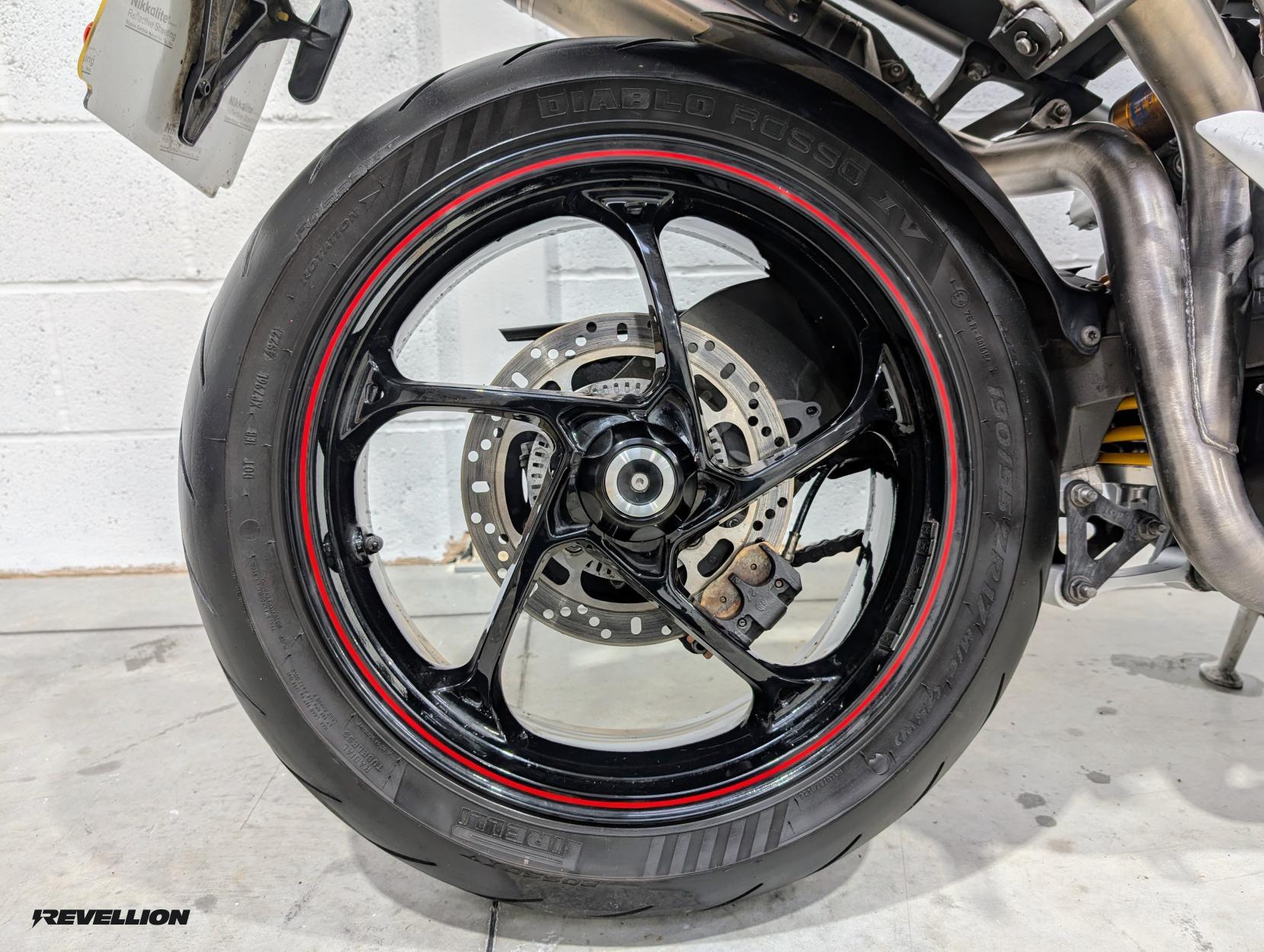 Triumph Speed Triple 1050 1050 RS Naked Petrol Manual Euro 4 (150 ps)