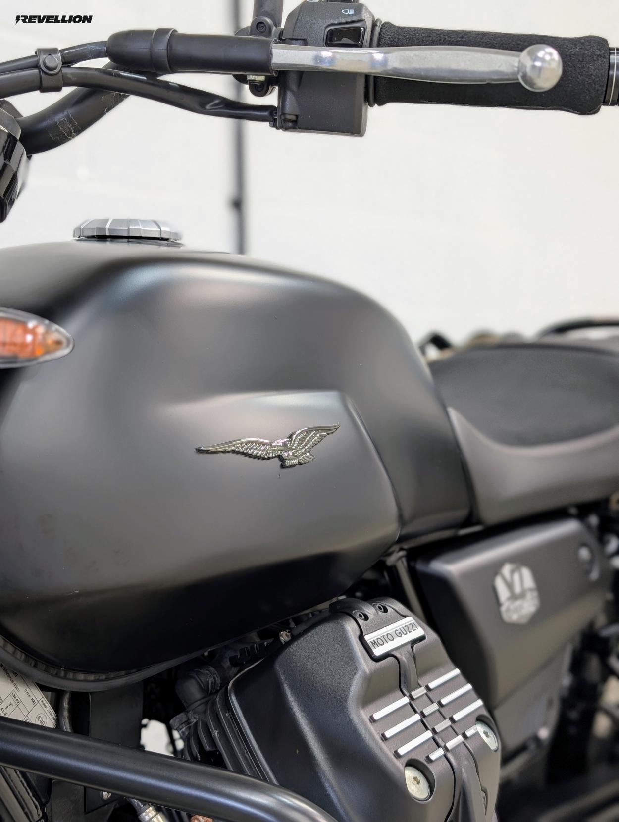 Moto Guzzi V7 853 IV Stone Roadster/Retro Petrol Manual Euro 5 (65 ps)
