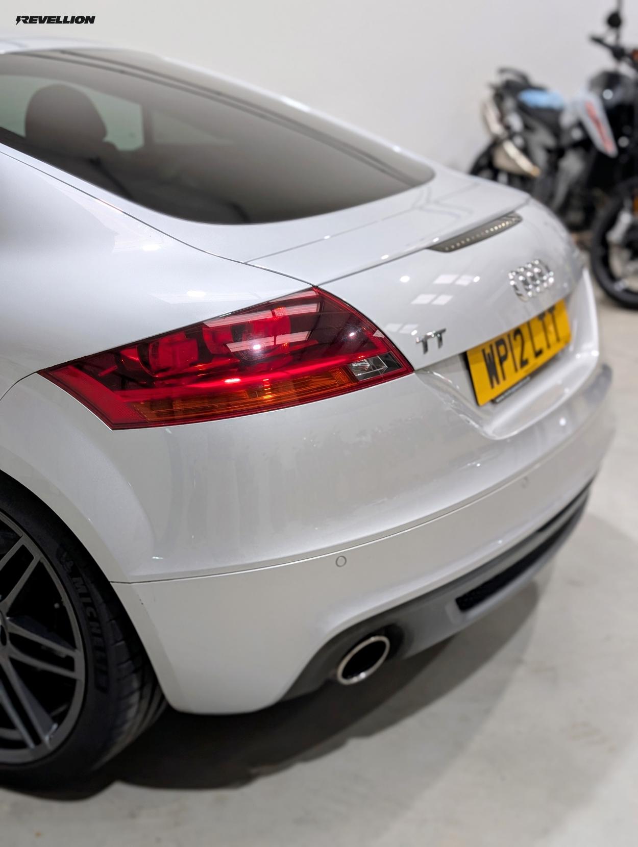 Audi TT 2.0 TFSI Black Edition Coupe 3dr Petrol S Tronic quattro Euro 5 (s/s) (211 ps)