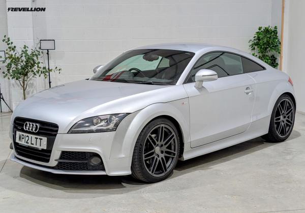 Audi TT 2.0 TFSI Black Edition Coupe 3dr Petrol S Tronic quattro Euro 5 (s/s) (211 ps)