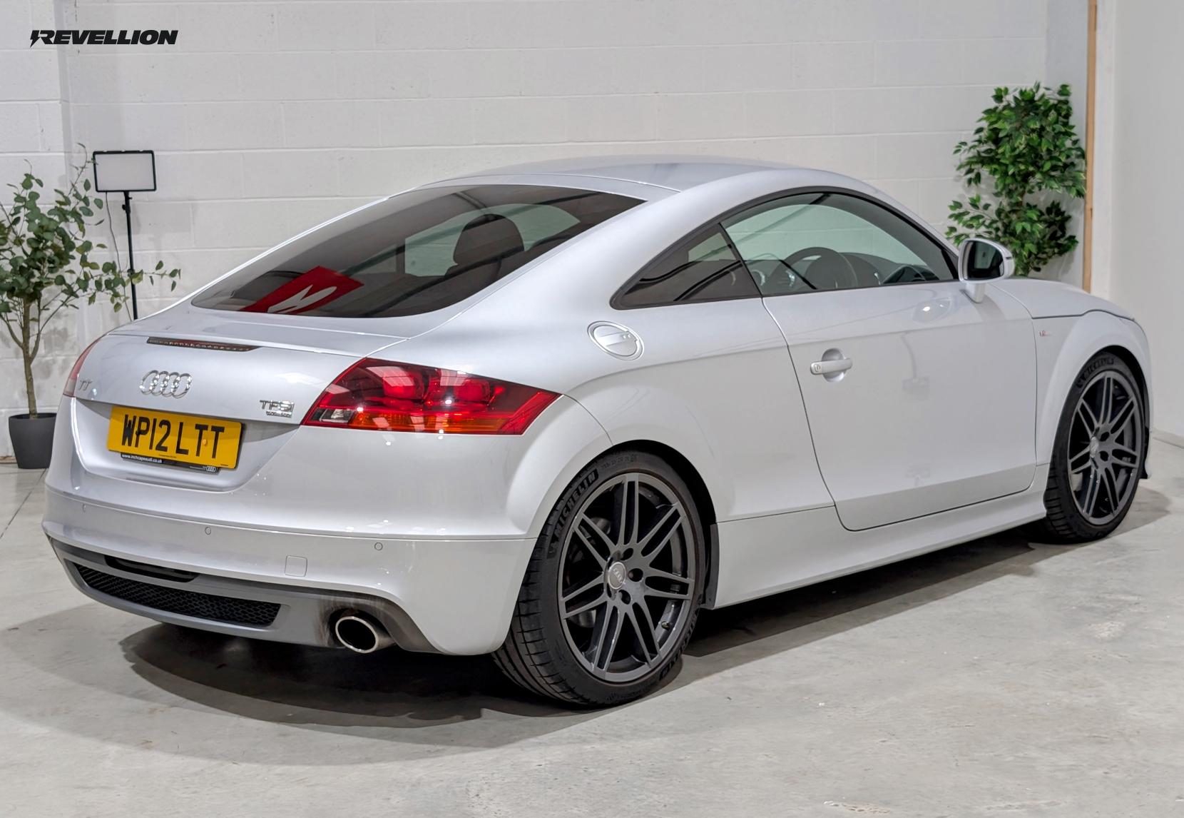 Audi TT 2.0 TFSI Black Edition Coupe 3dr Petrol S Tronic quattro Euro 5 (s/s) (211 ps)