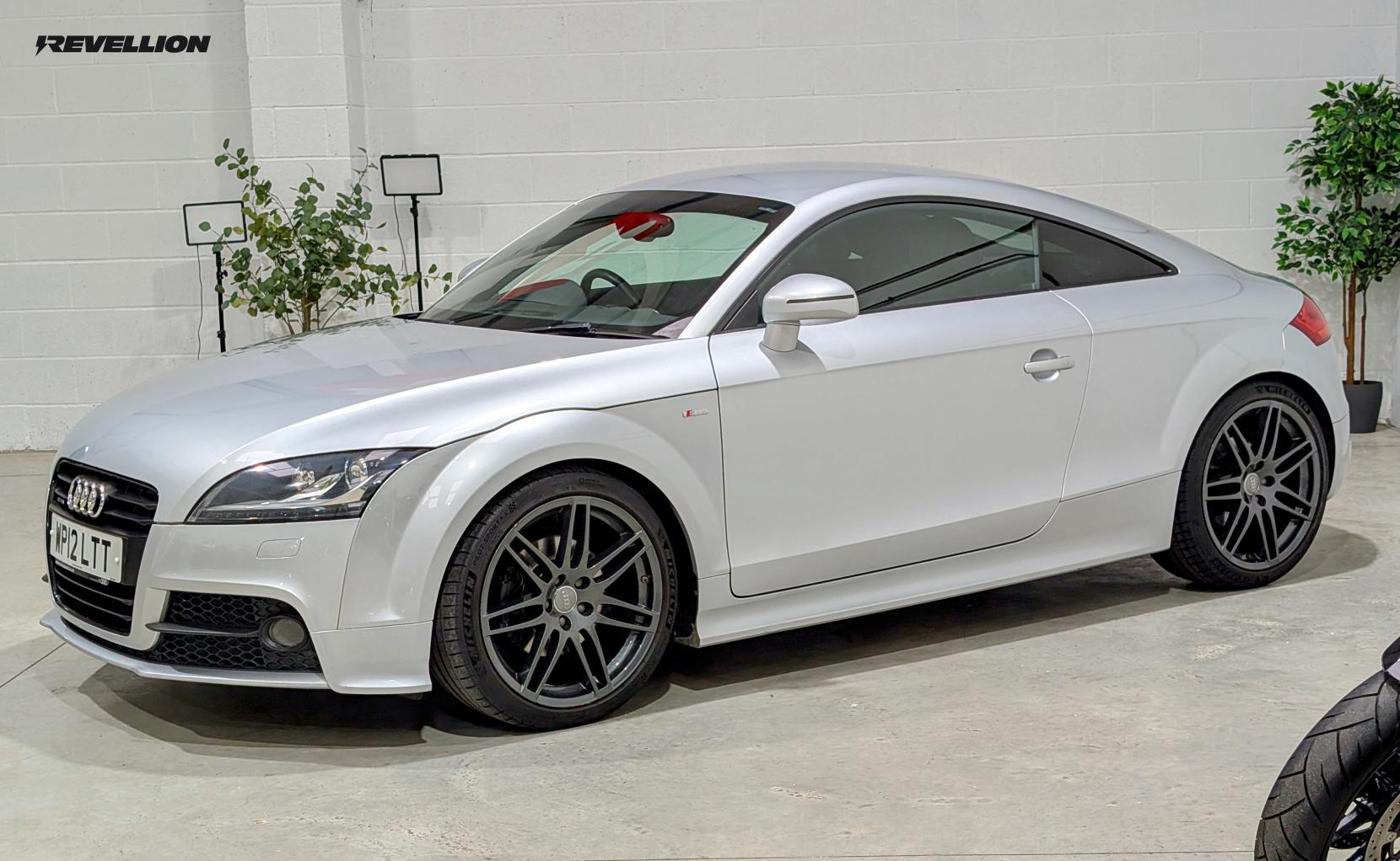 Audi TT 2.0 TFSI Black Edition Coupe 3dr Petrol S Tronic quattro Euro 5 (s/s) (211 ps)