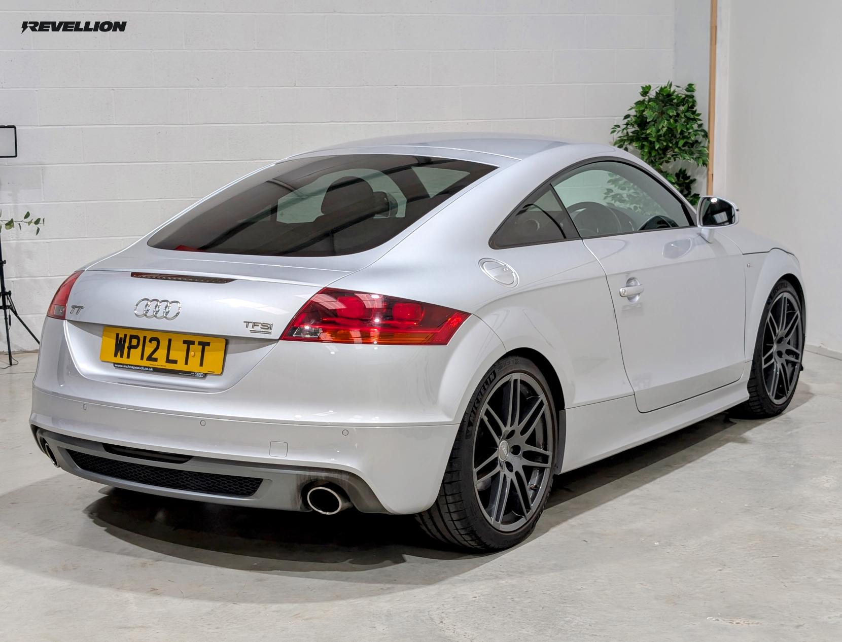 Audi TT 2.0 TFSI Black Edition Coupe 3dr Petrol S Tronic quattro Euro 5 (s/s) (211 ps)