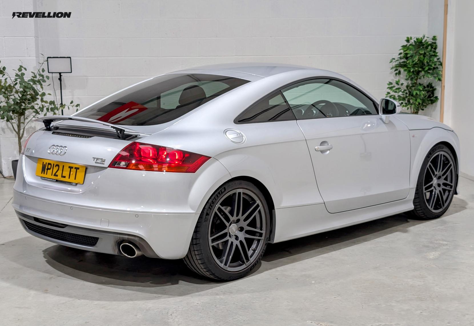 Audi TT 2.0 TFSI Black Edition Coupe 3dr Petrol S Tronic quattro Euro 5 (s/s) (211 ps)