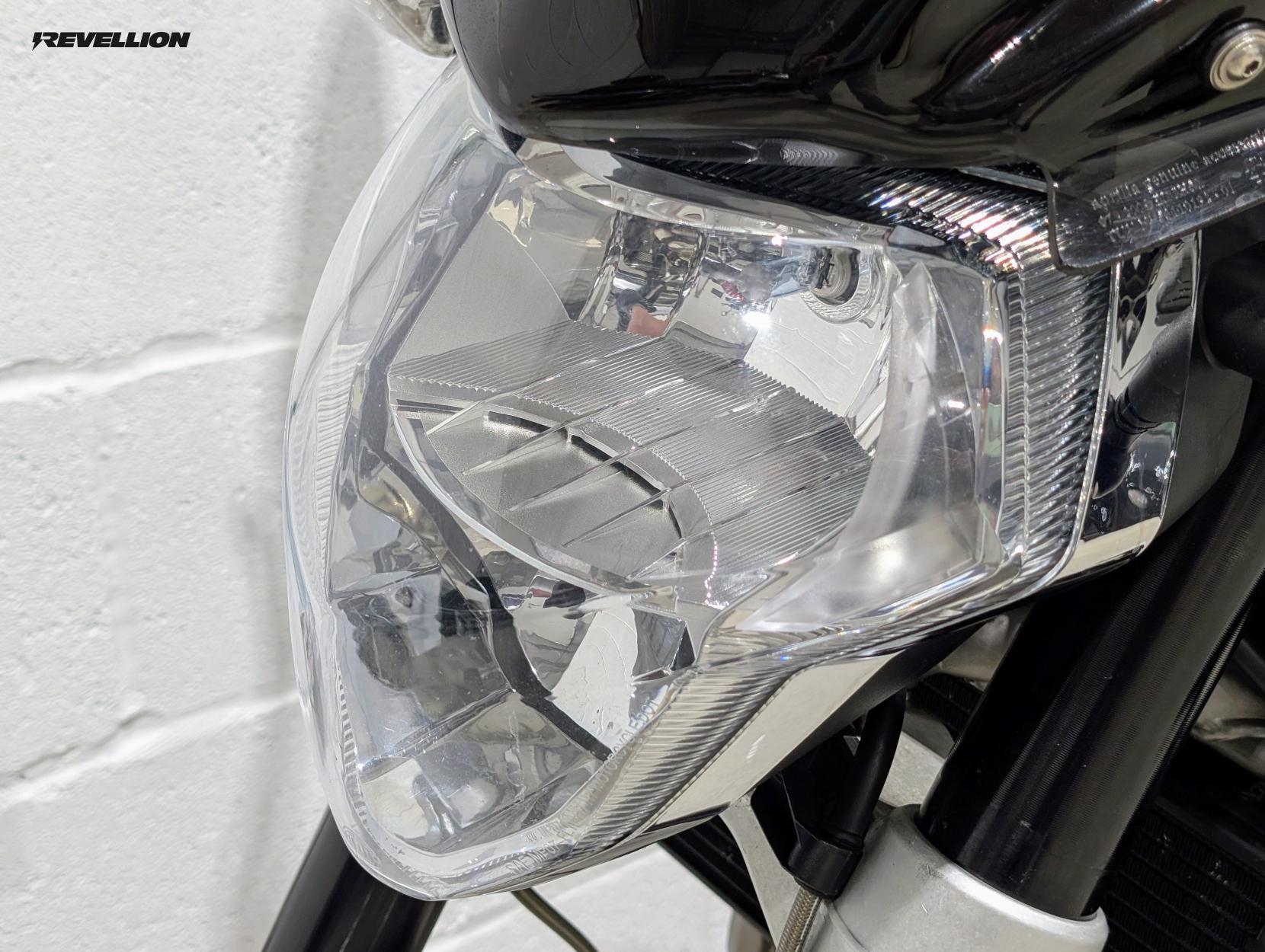 Aprilia Shiver 750 17 SL Naked Petrol Manual (93 ps)