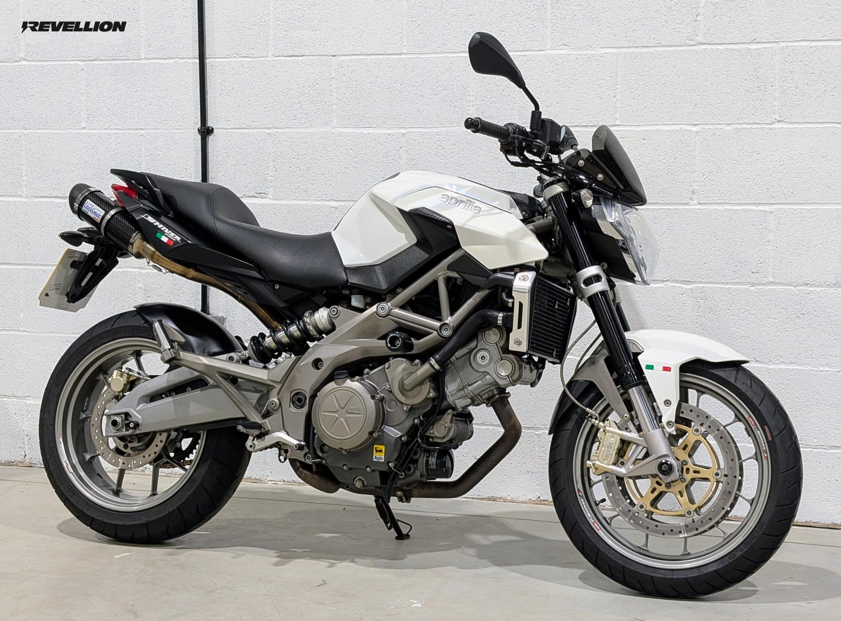 Aprilia Shiver 750 17 SL Naked Petrol Manual (93 ps)