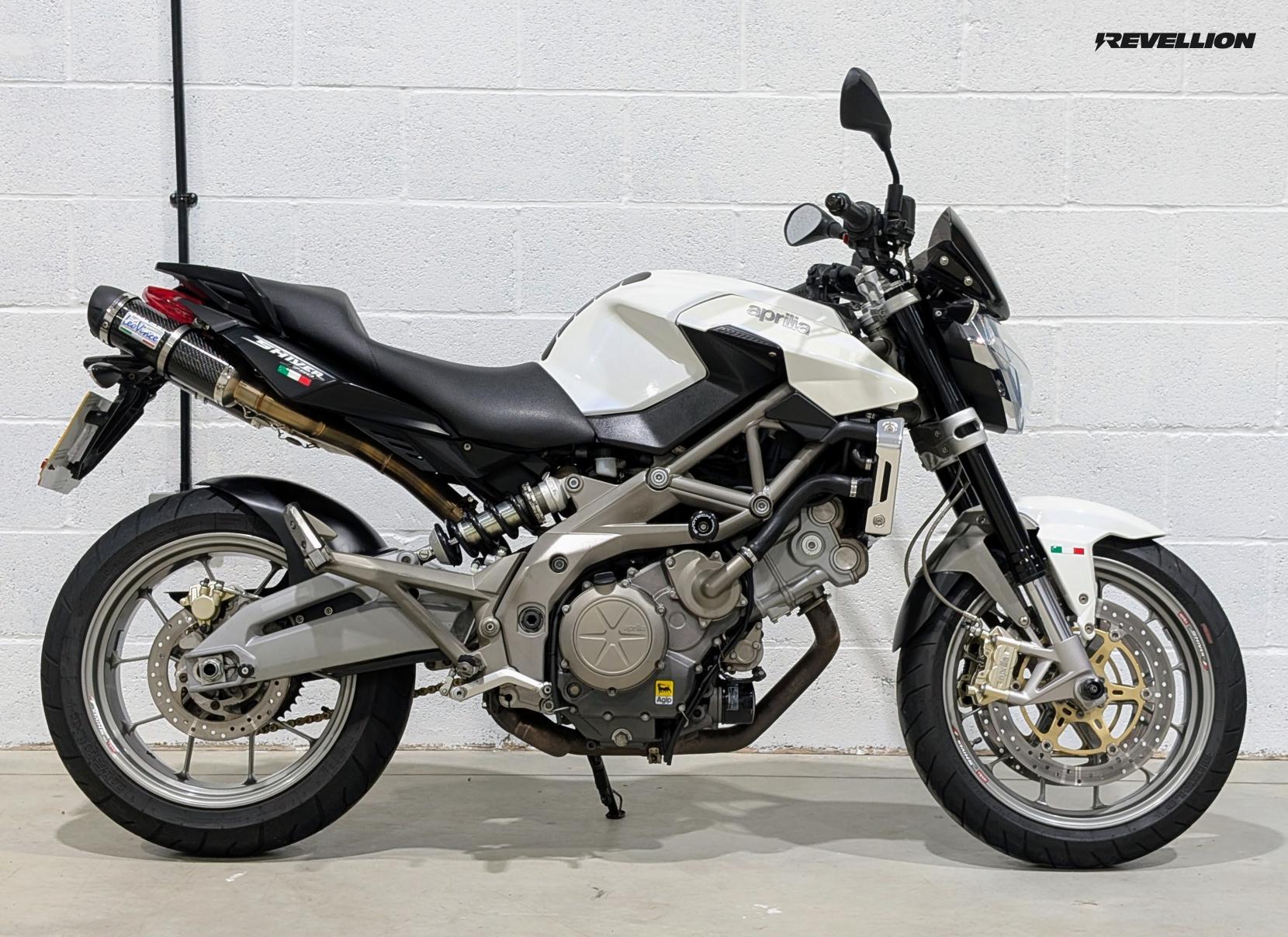 Aprilia Shiver 750 17 SL Naked Petrol Manual (93 ps)