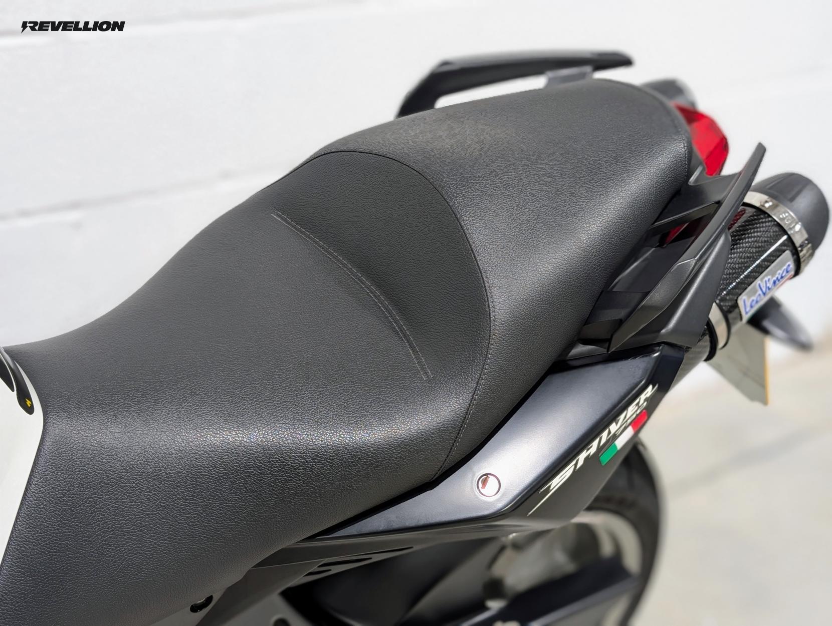 Aprilia Shiver 750 17 SL Naked Petrol Manual (93 ps)
