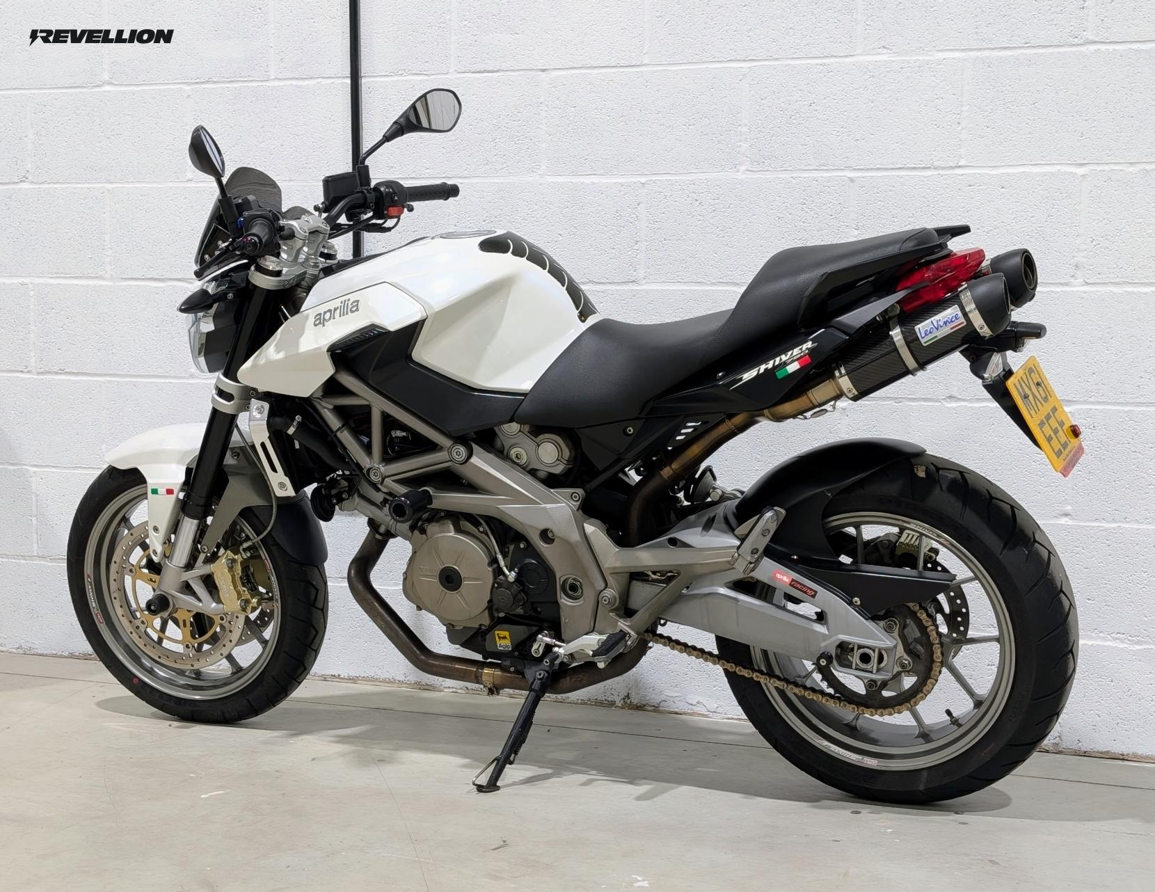 Aprilia Shiver 750 17 SL Naked Petrol Manual (93 ps)