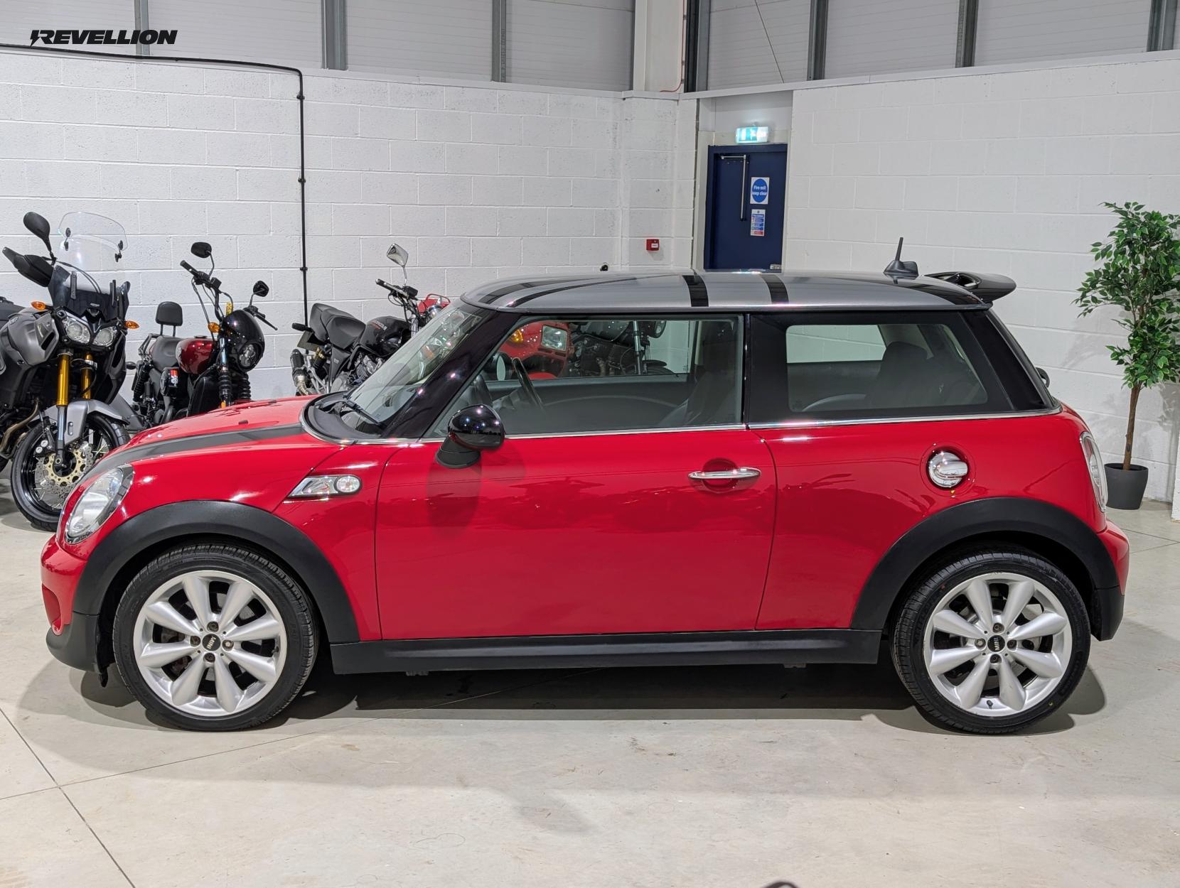 MINI Hatch 1.6 Cooper S Hatchback 3dr Petrol Manual Euro 5 (s/s) (184 ps)