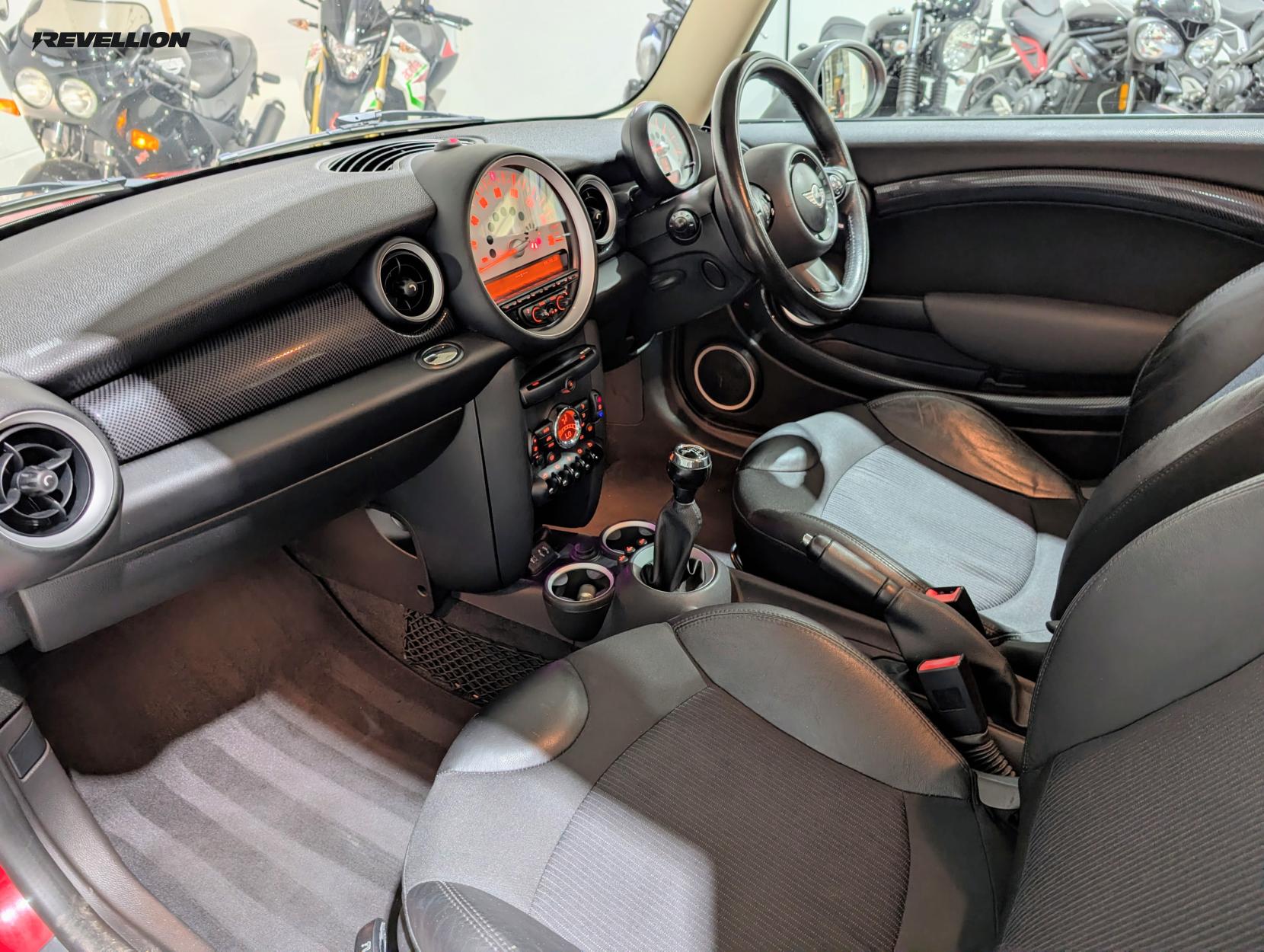 MINI Hatch 1.6 Cooper S Hatchback 3dr Petrol Manual Euro 5 (s/s) (184 ps)