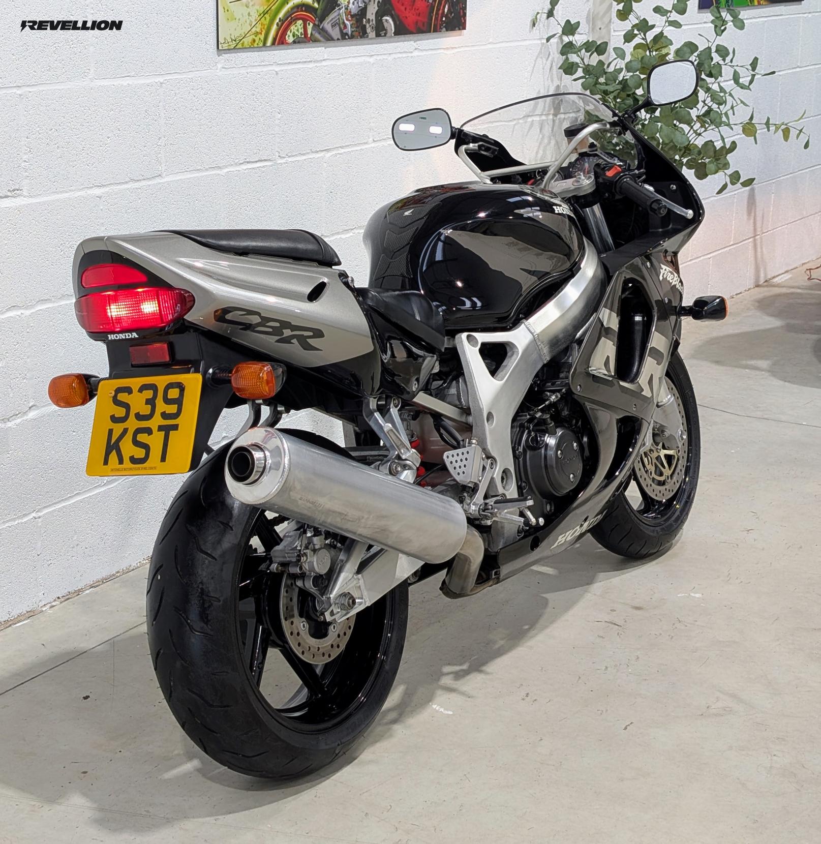 Honda CBR900RR Fireblade