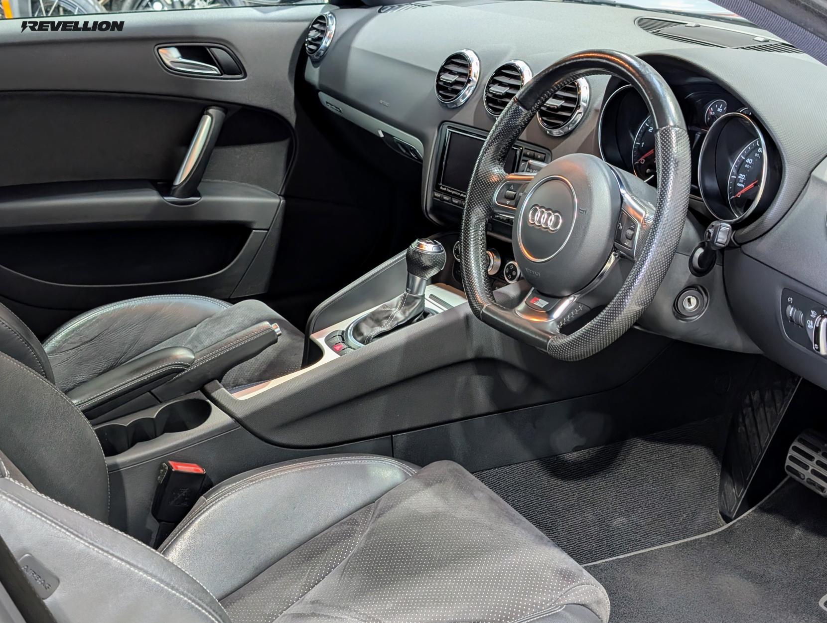 Audi TT 2.0 TFSI S line Coupe 3dr Petrol S Tronic quattro Euro 5 (s/s) (211 ps)