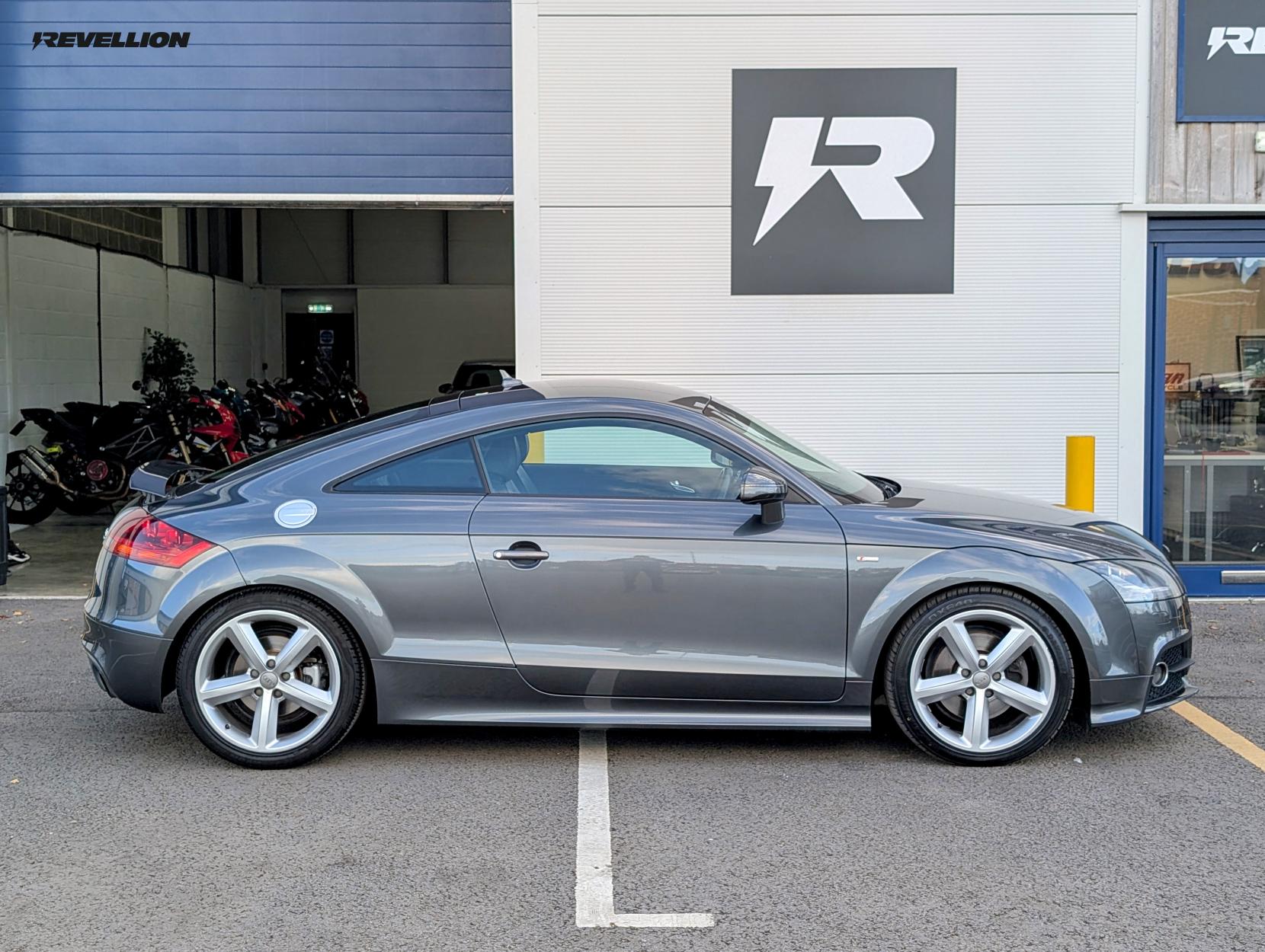 Audi TT 2.0 TFSI S line Coupe 3dr Petrol S Tronic quattro Euro 5 (s/s) (211 ps)