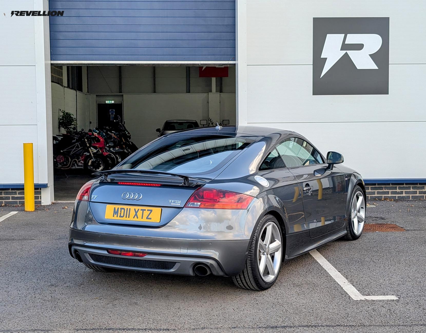 Audi TT 2.0 TFSI S line Coupe 3dr Petrol S Tronic quattro Euro 5 (s/s) (211 ps)