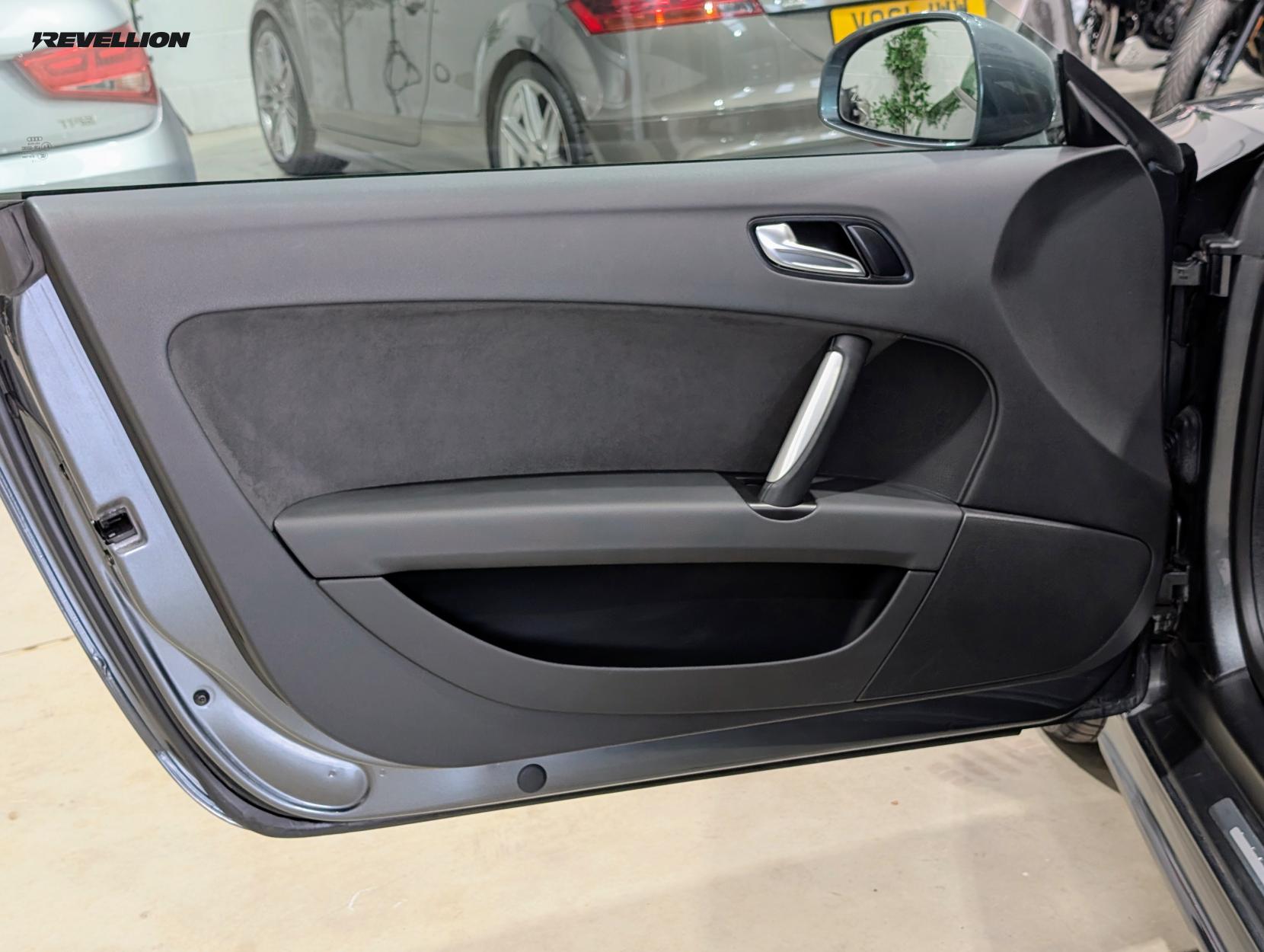 Audi TT 2.0 TFSI S line Coupe 3dr Petrol S Tronic quattro Euro 5 (s/s) (211 ps)