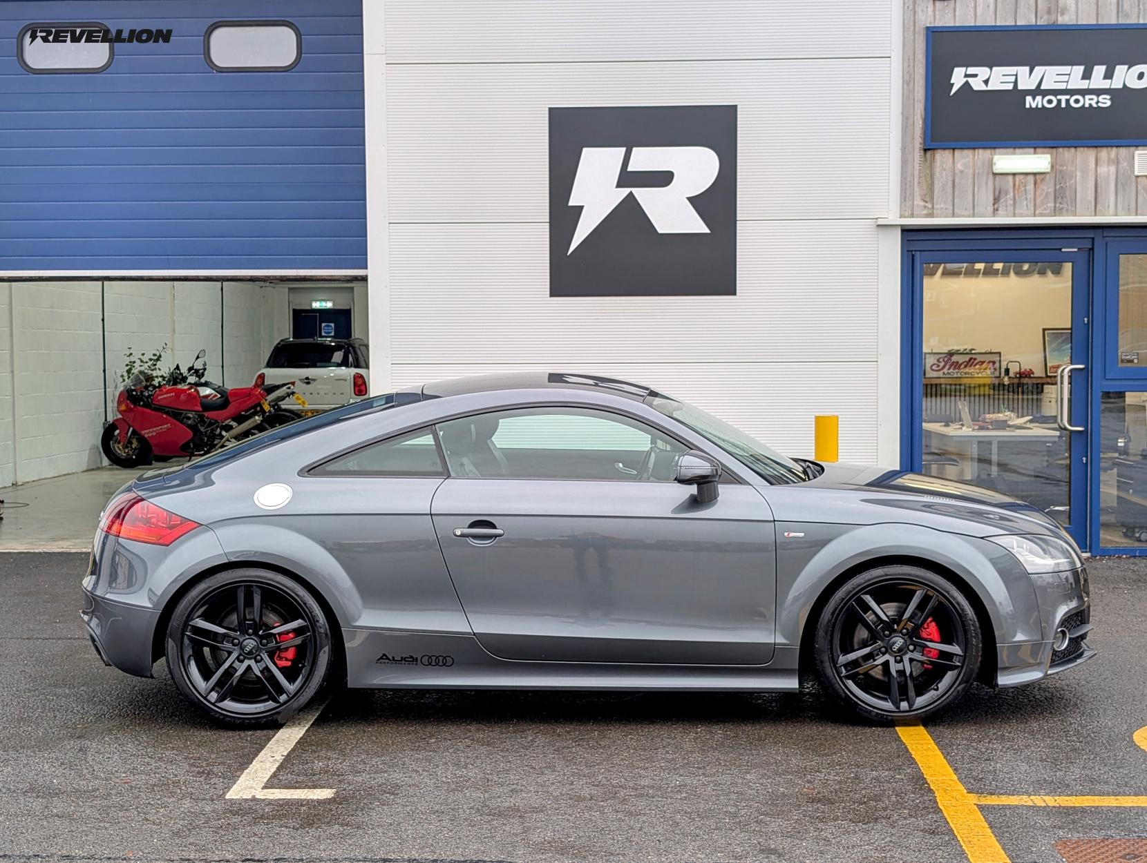 Audi TT 2.0 TFSI S line Coupe 3dr Petrol S Tronic quattro Euro 5 (s/s) (211 ps)