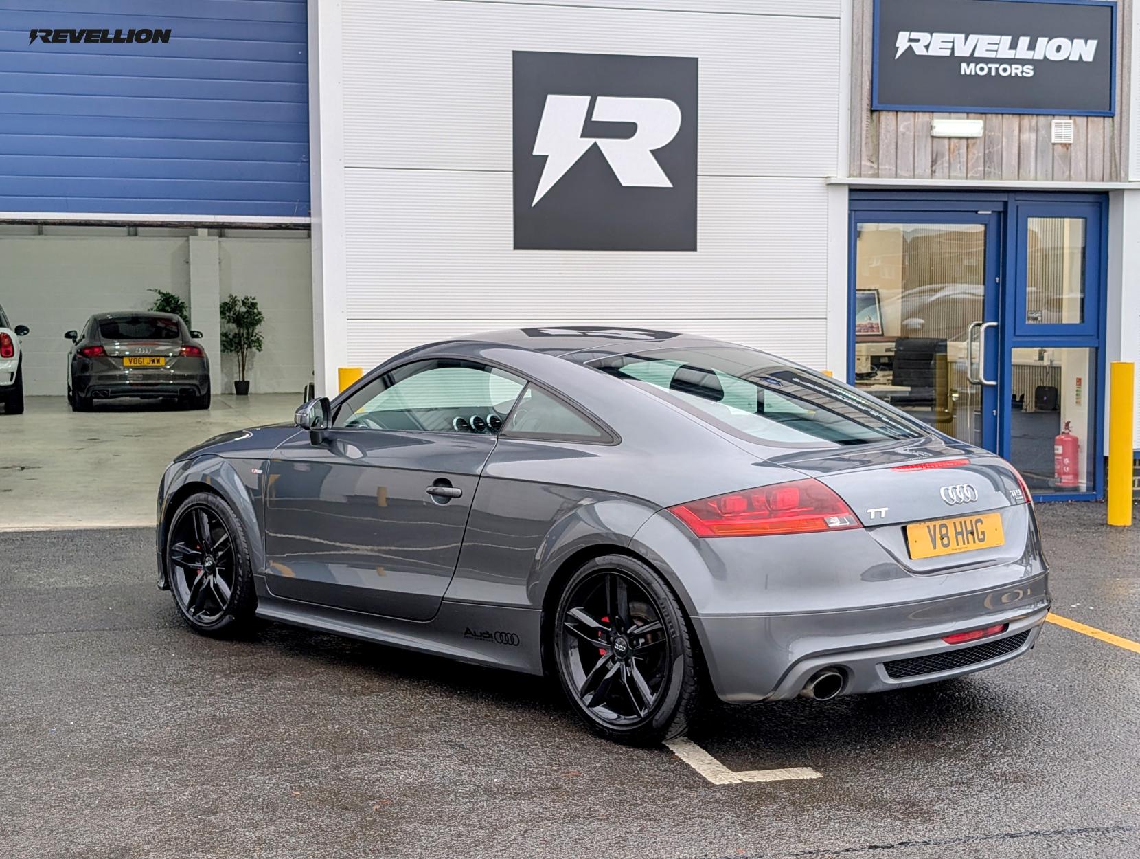 Audi TT 2.0 TFSI S line Coupe 3dr Petrol S Tronic quattro Euro 5 (s/s) (211 ps)