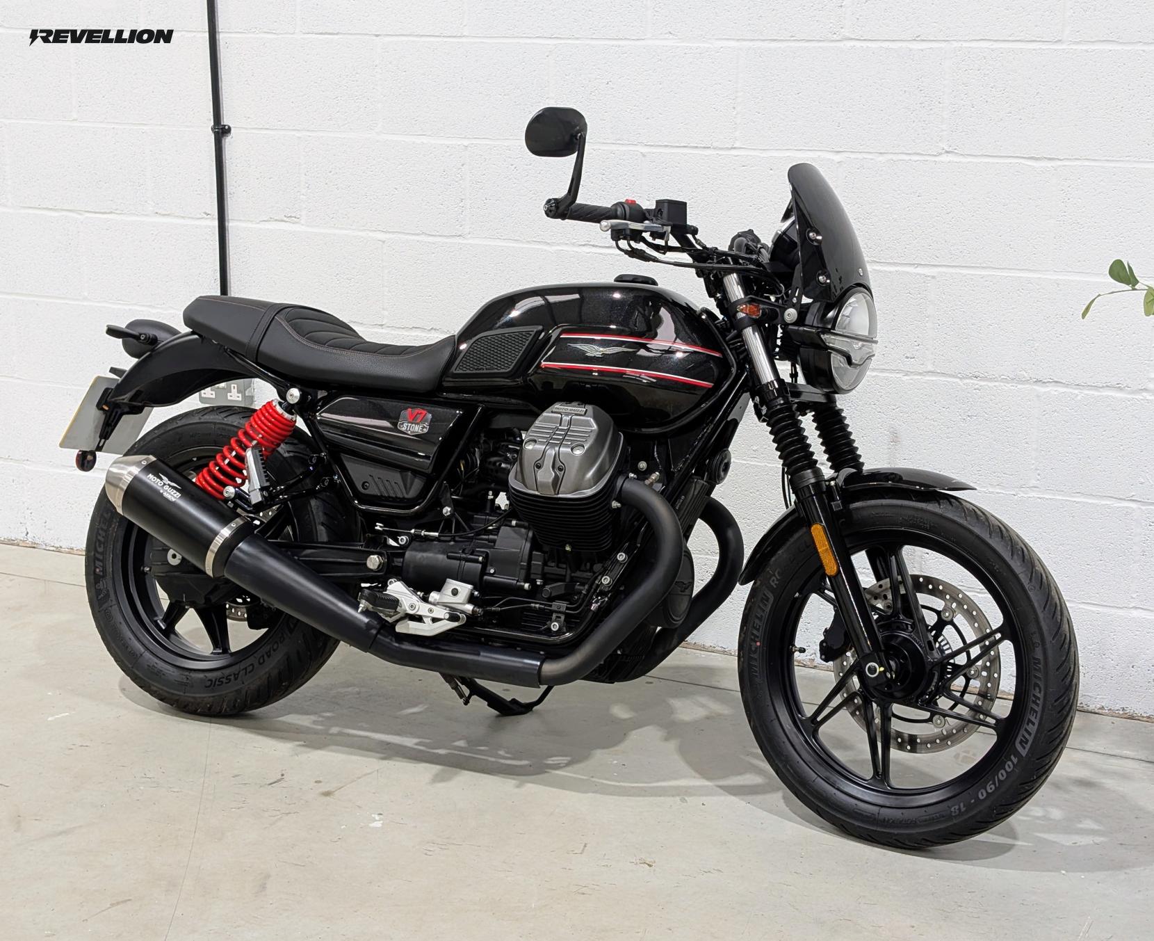 Moto Guzzi V7 853 Stone Special Edition Roadster/Retro Petrol Manual Euro 5 (66 ps)