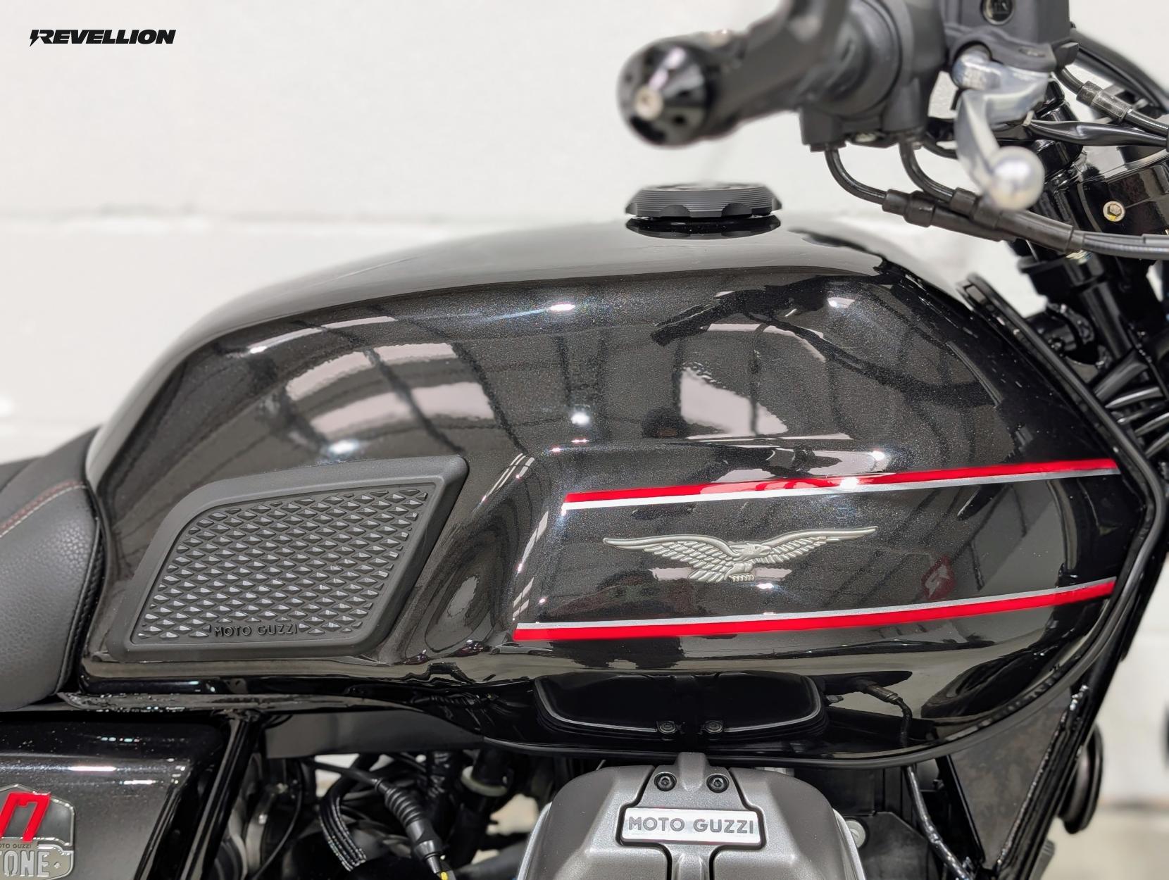 Moto Guzzi V7 853 Stone Special Edition Roadster/Retro Petrol Manual Euro 5 (66 ps)