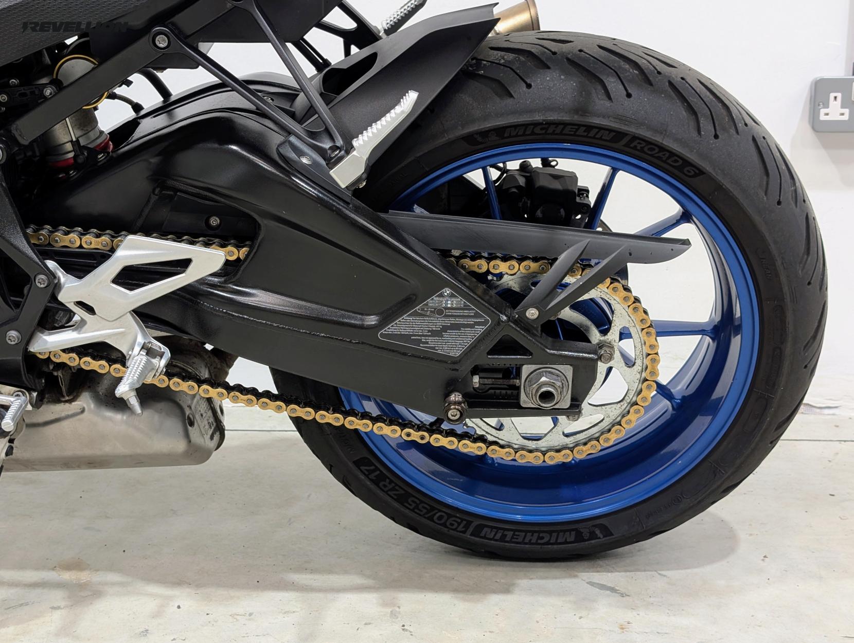 BMW S 1000 R 1000 Sport Naked Petrol Manual Euro 4 (164 ps)