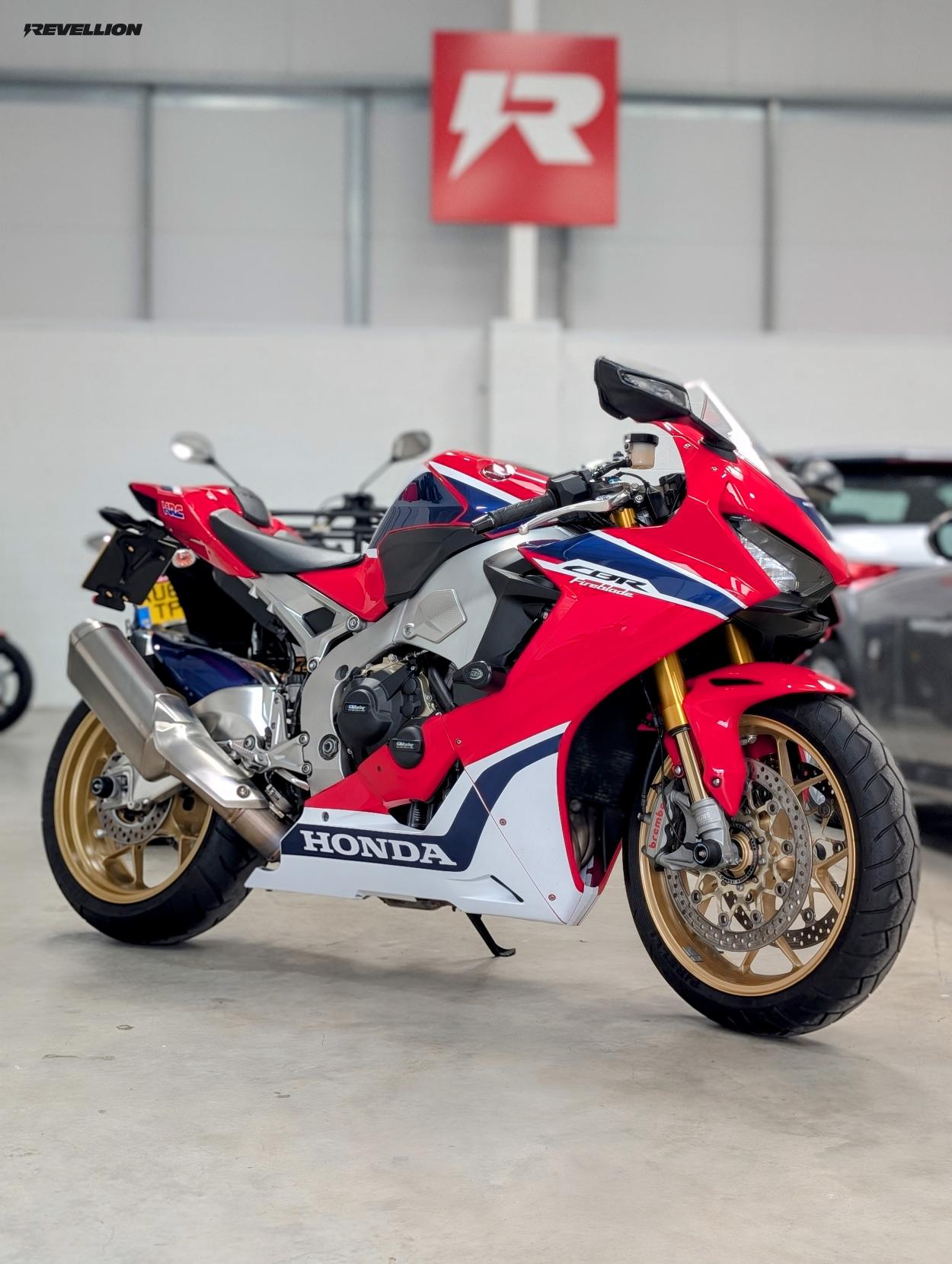 Honda CBR1000RR Fireblade SP 1000 Super Sports Petrol Manual Euro 4 (192 ps)