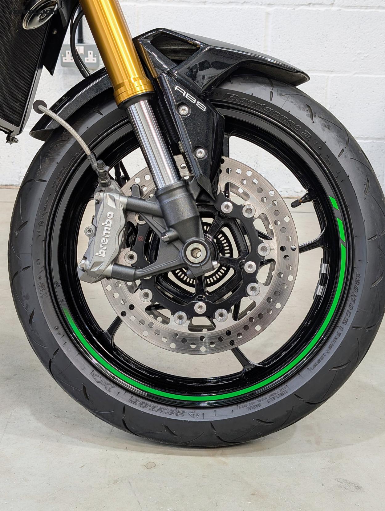 Kawasaki Z900 900 SE Supernaked Petrol Manual Euro 5 (125 ps)