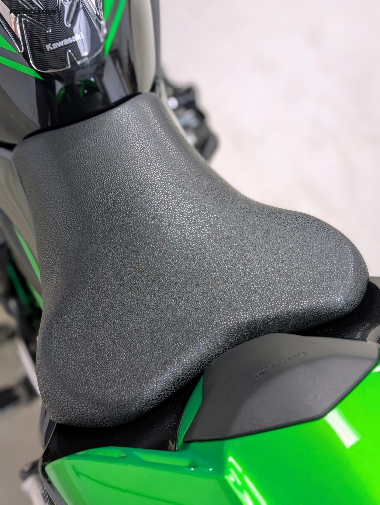 Kawasaki Z900 900 SE Supernaked Petrol Manual Euro 5 (125 ps)