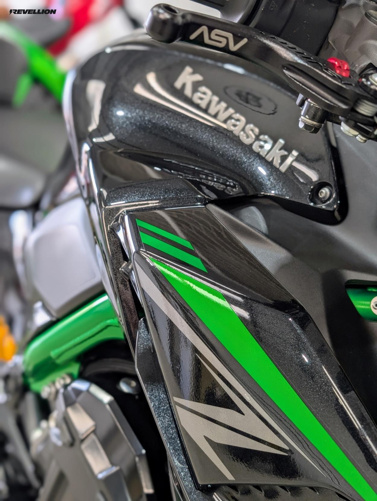 Kawasaki Z900 900 SE Supernaked Petrol Manual Euro 5 (125 ps)