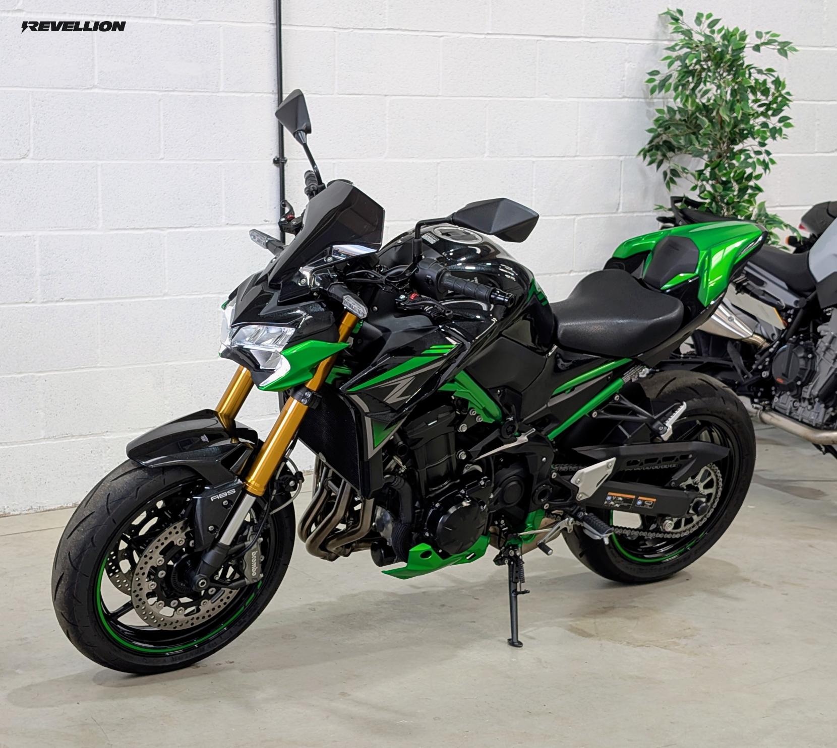 Kawasaki Z900 900 SE Supernaked Petrol Manual Euro 5 (125 ps)