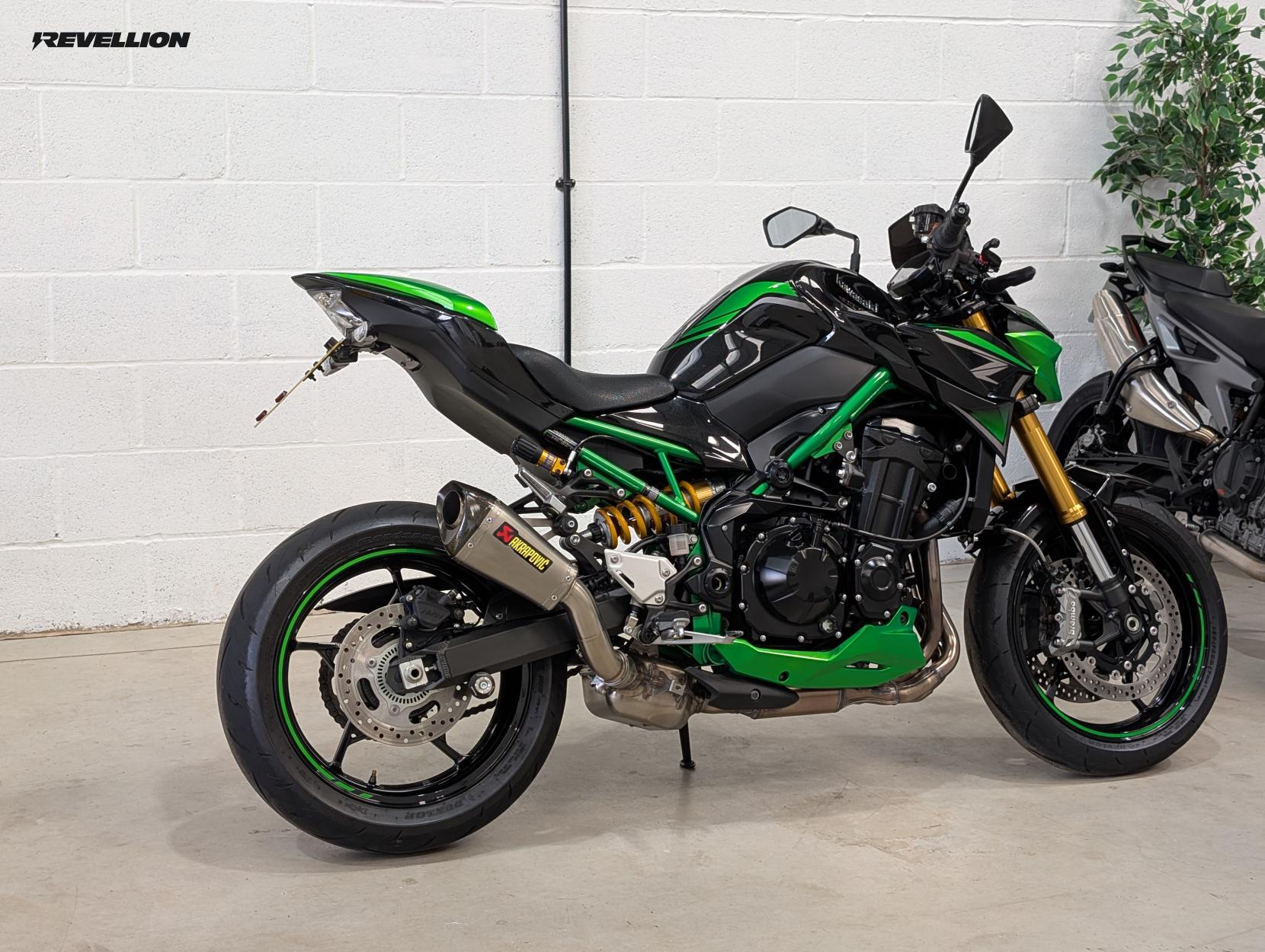Kawasaki Z900 900 SE Supernaked Petrol Manual Euro 5 (125 ps)