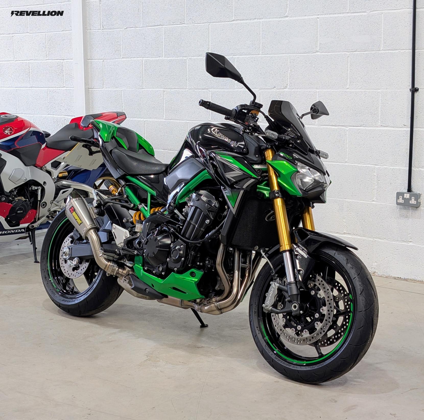 Kawasaki Z900 900 SE Supernaked Petrol Manual Euro 5 (125 ps)